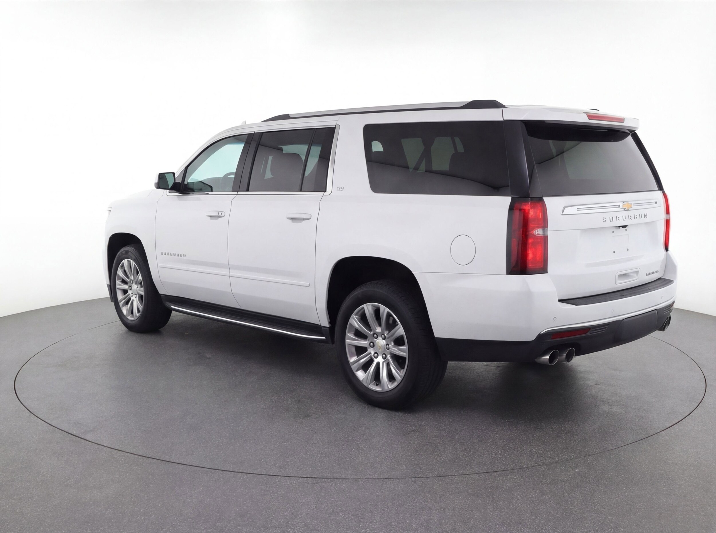 Thumbnail: 2023 Chevrolet Suburban - 6