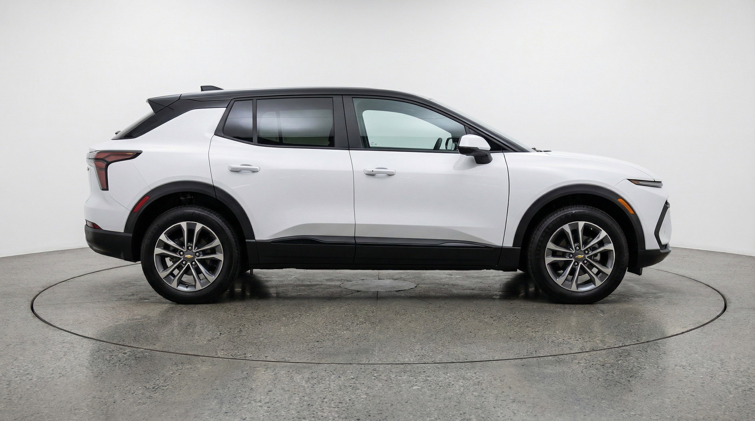 Thumbnail: 2025 Chevrolet Equinox - 11