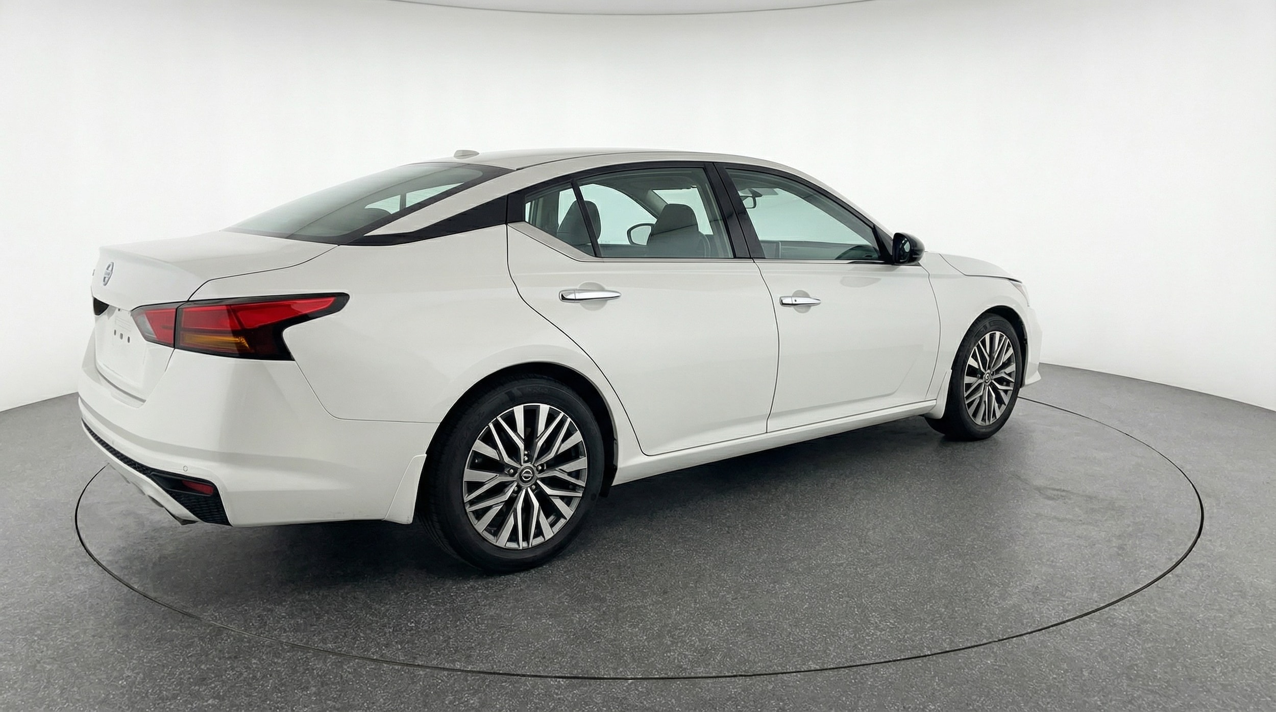 Thumbnail: 2025 Nissan Altima - 7