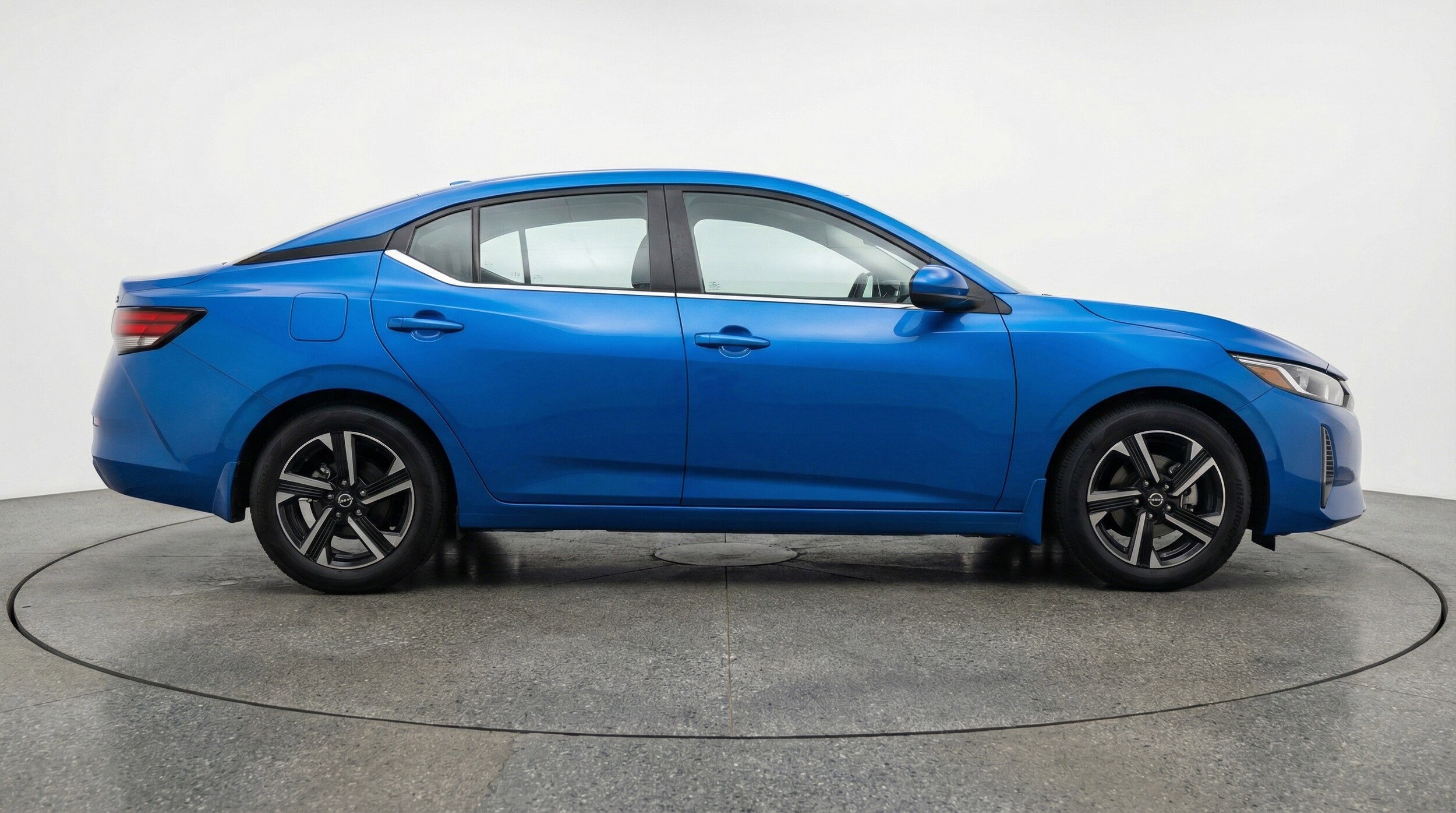 Thumbnail: 2025 Nissan Sentra - 11