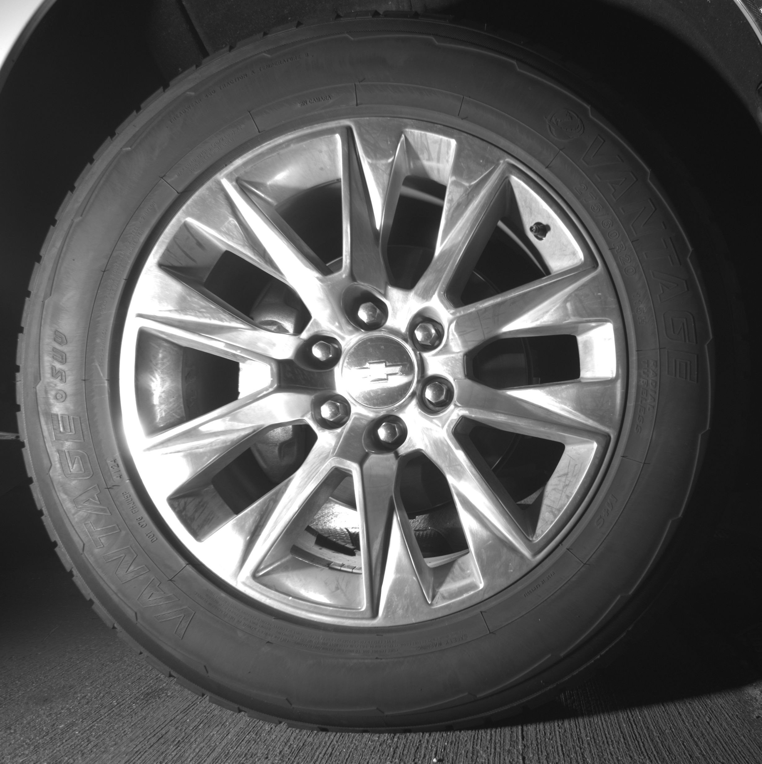 Thumbnail: 2023 Chevrolet Suburban - 13