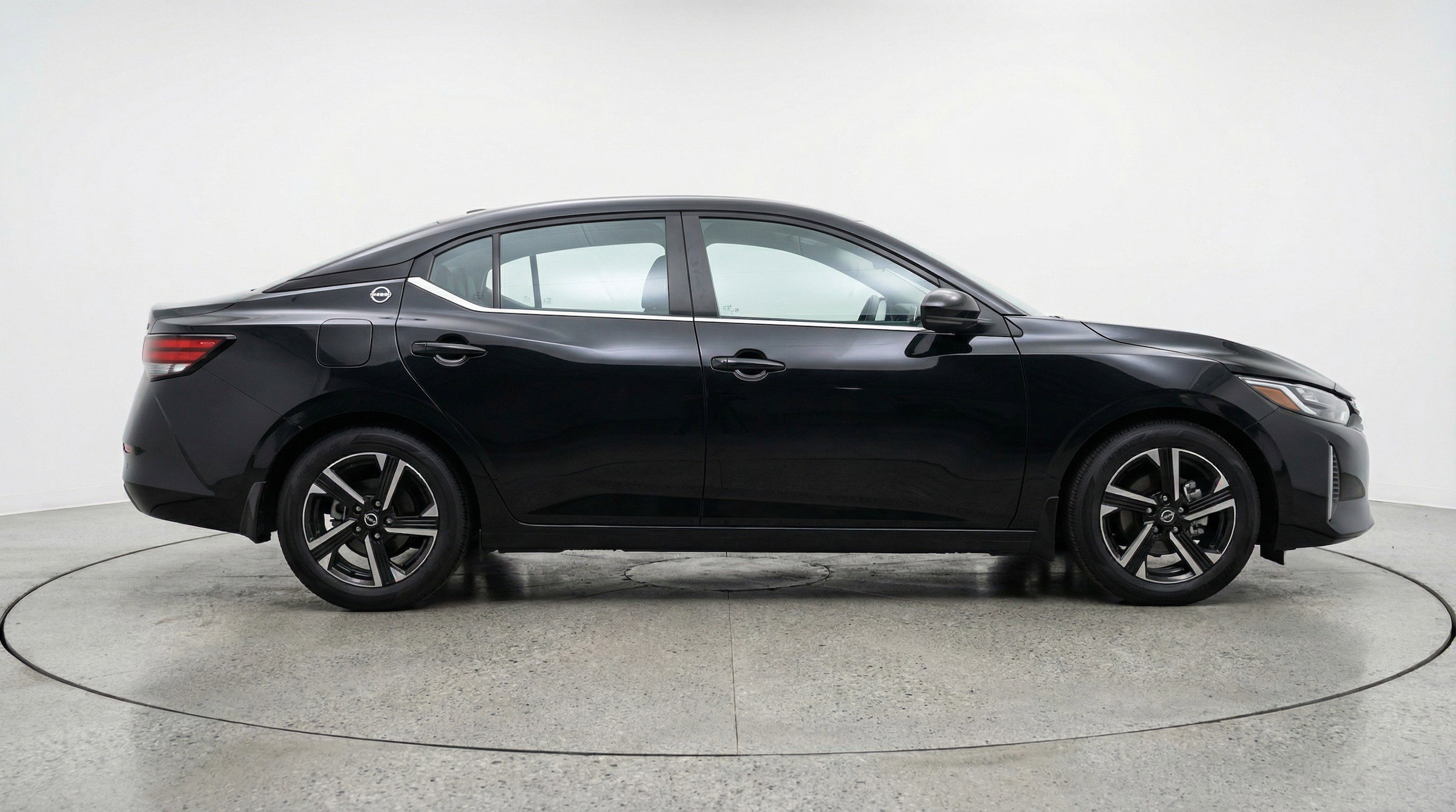 Thumbnail: 2025 Nissan Sentra - 11