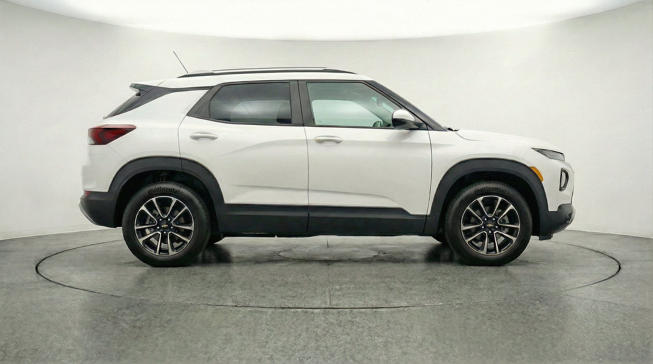 Thumbnail: 2025 Chevrolet TrailBlazer - 11