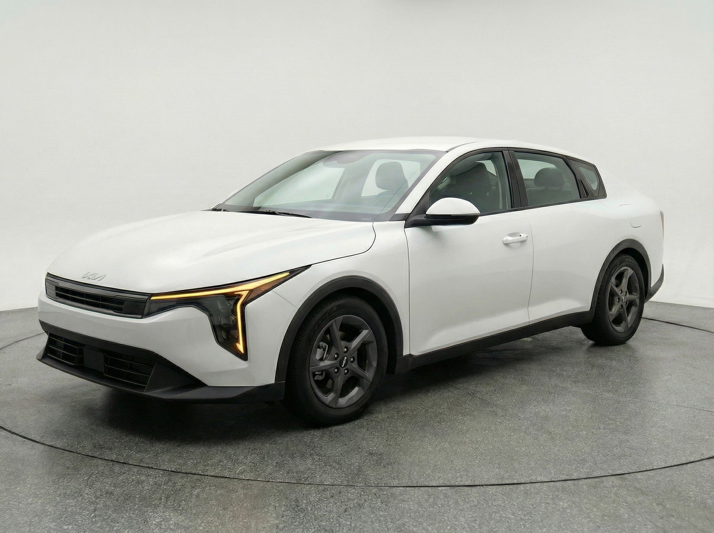 Thumbnail: 2025 Kia K4 - 3