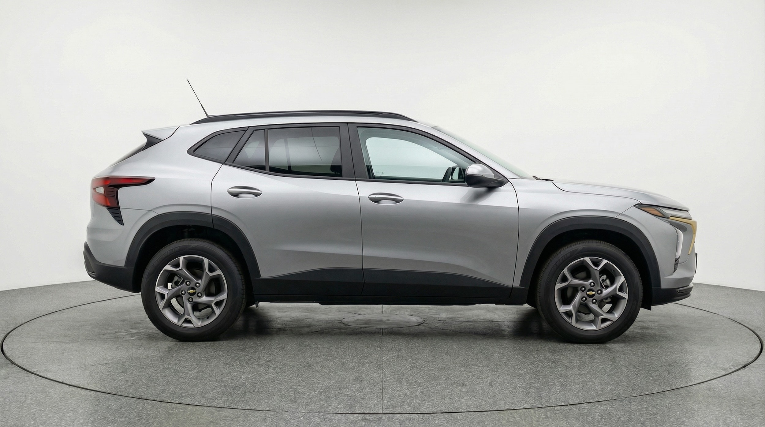 Thumbnail: 2025 Chevrolet Trax - 8