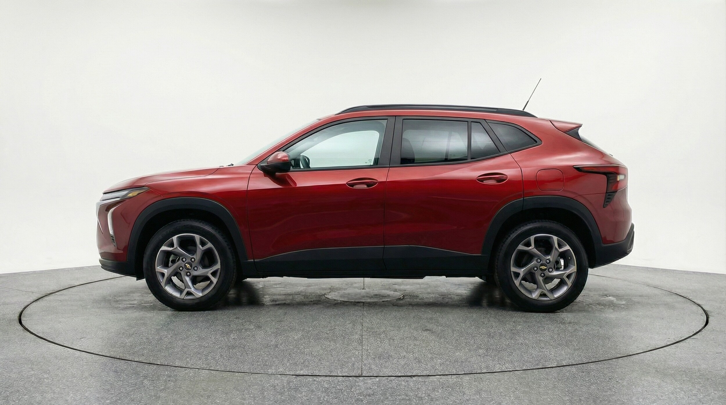 Thumbnail: 2025 Chevrolet Trax - 4