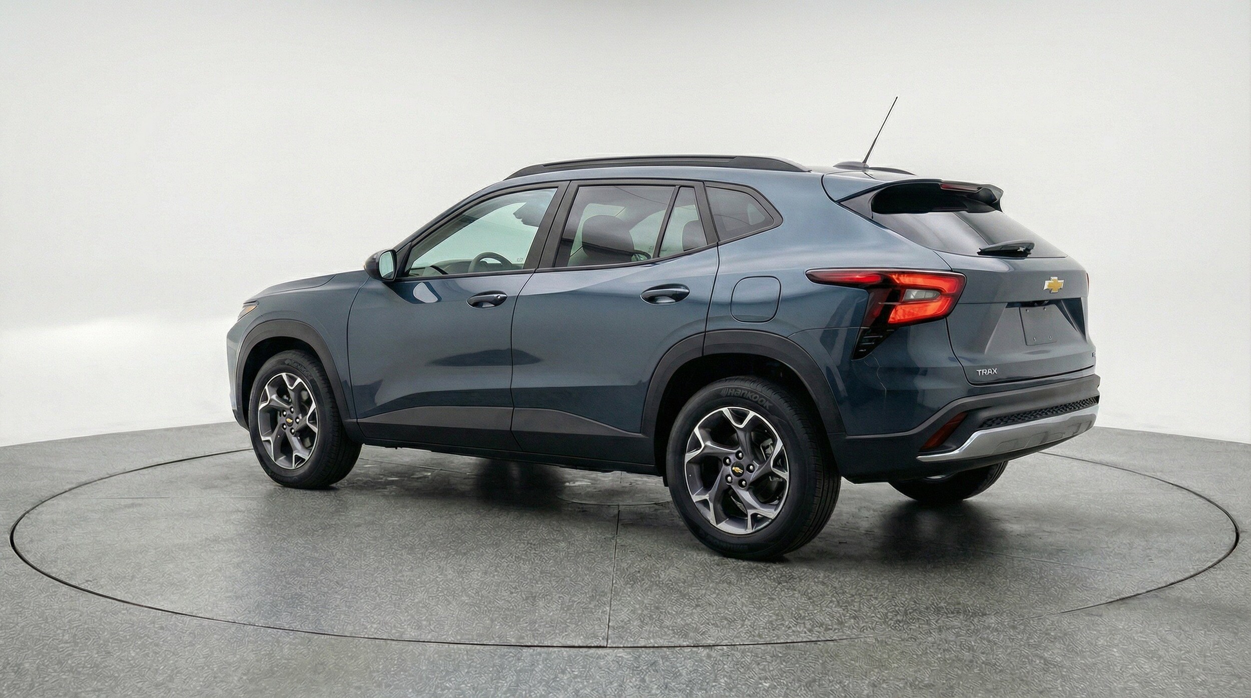 Thumbnail: 2025 Chevrolet Trax - 6