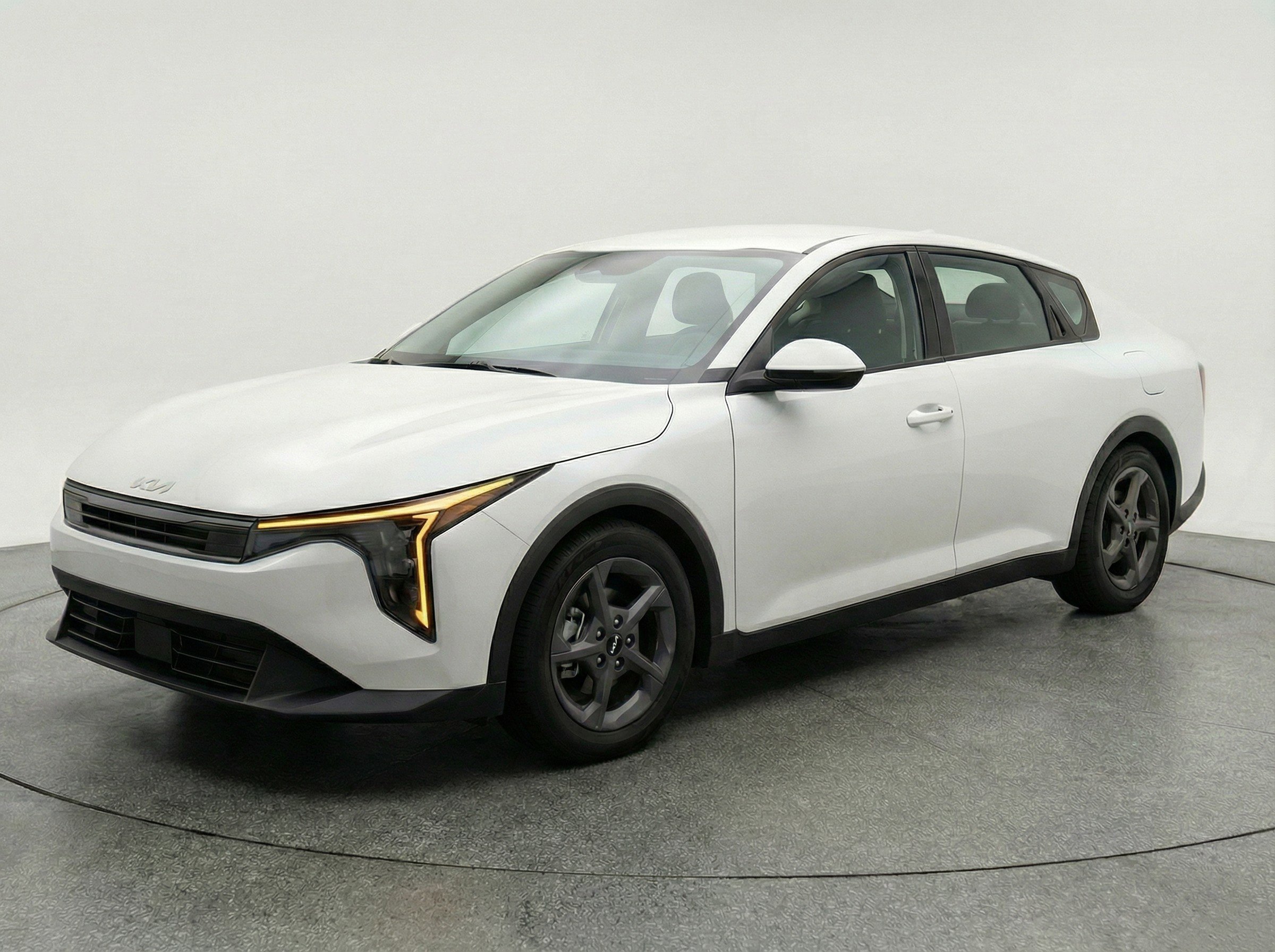 Thumbnail: 2025 Kia K4 - 3