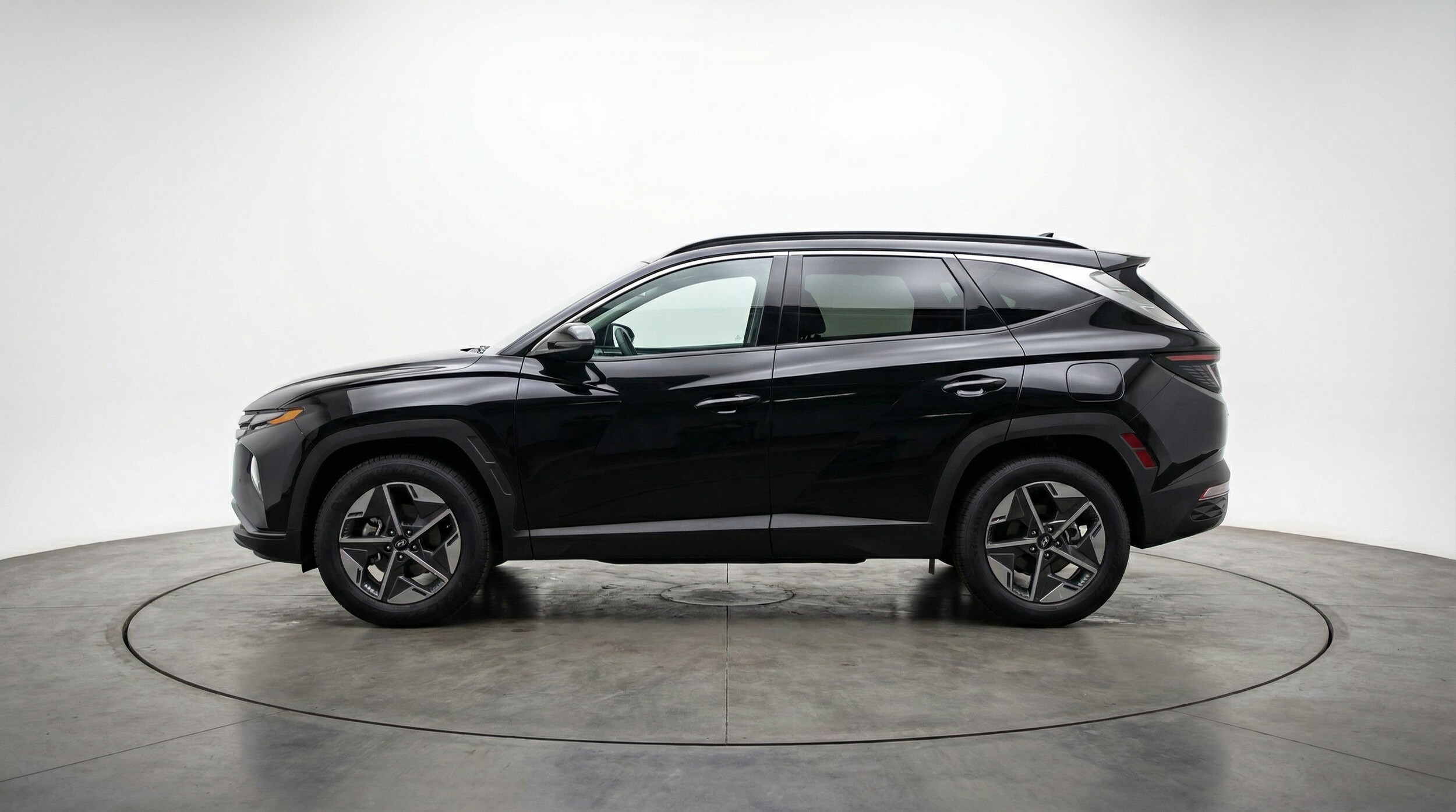 Thumbnail: 2025 Hyundai Tucson - 4