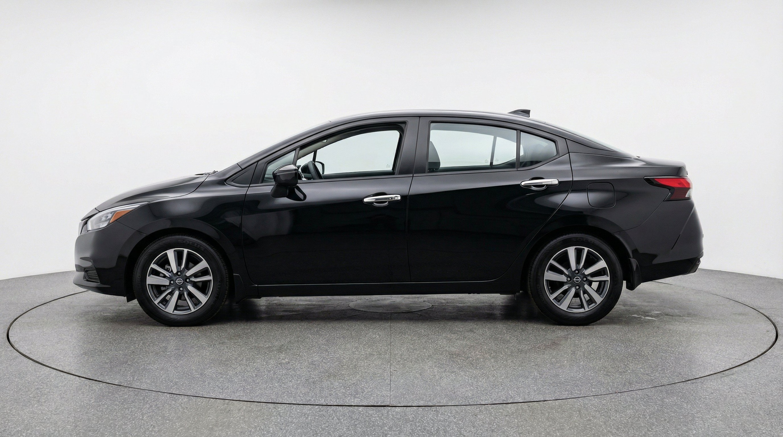 Thumbnail: 2025 Nissan Versa - 5