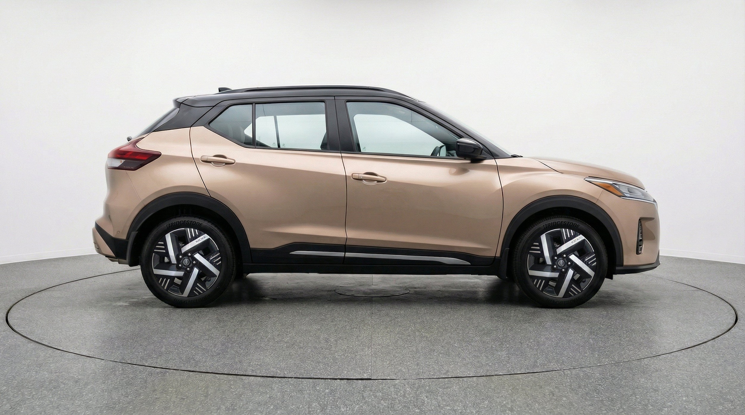 Thumbnail: 2026 Nissan Kicks - 11