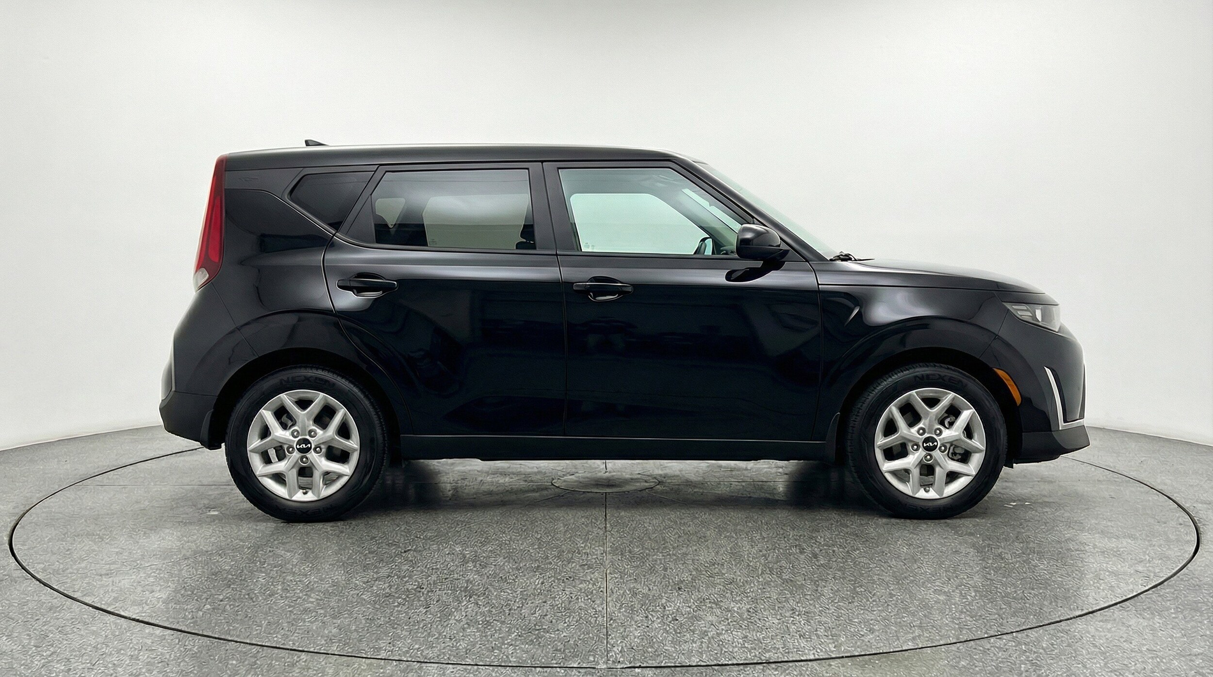 Thumbnail: 2025 Kia Soul - 11