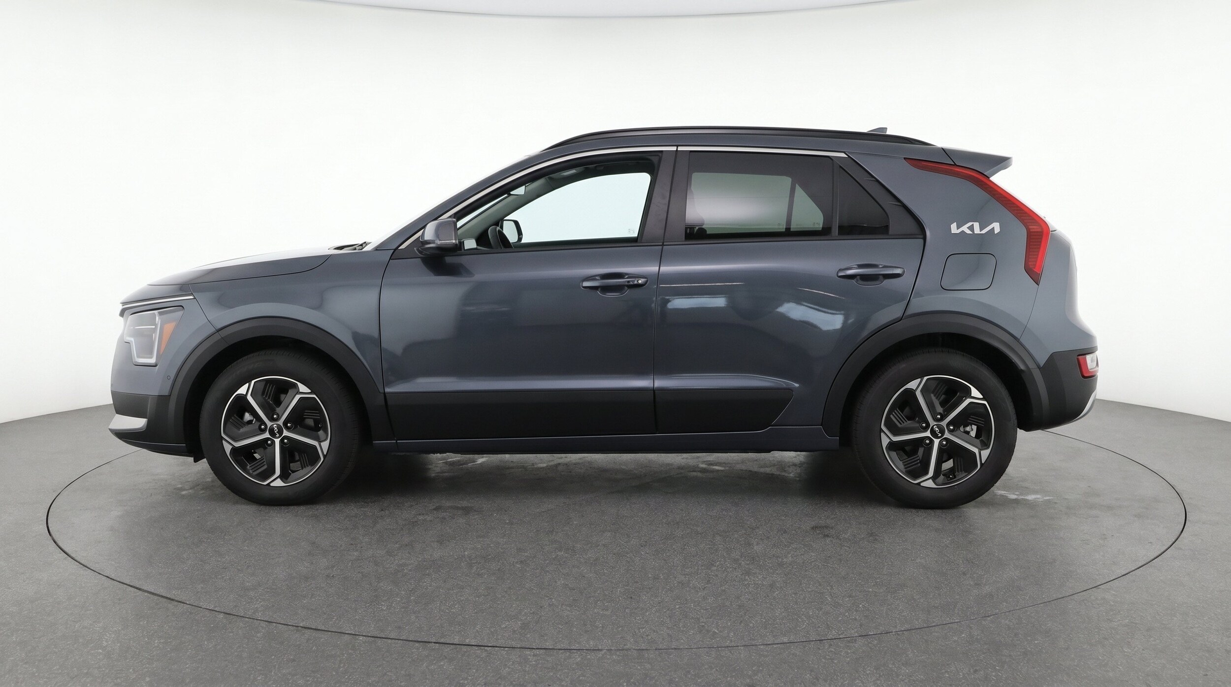 Thumbnail: 2026 Kia Niro - 5