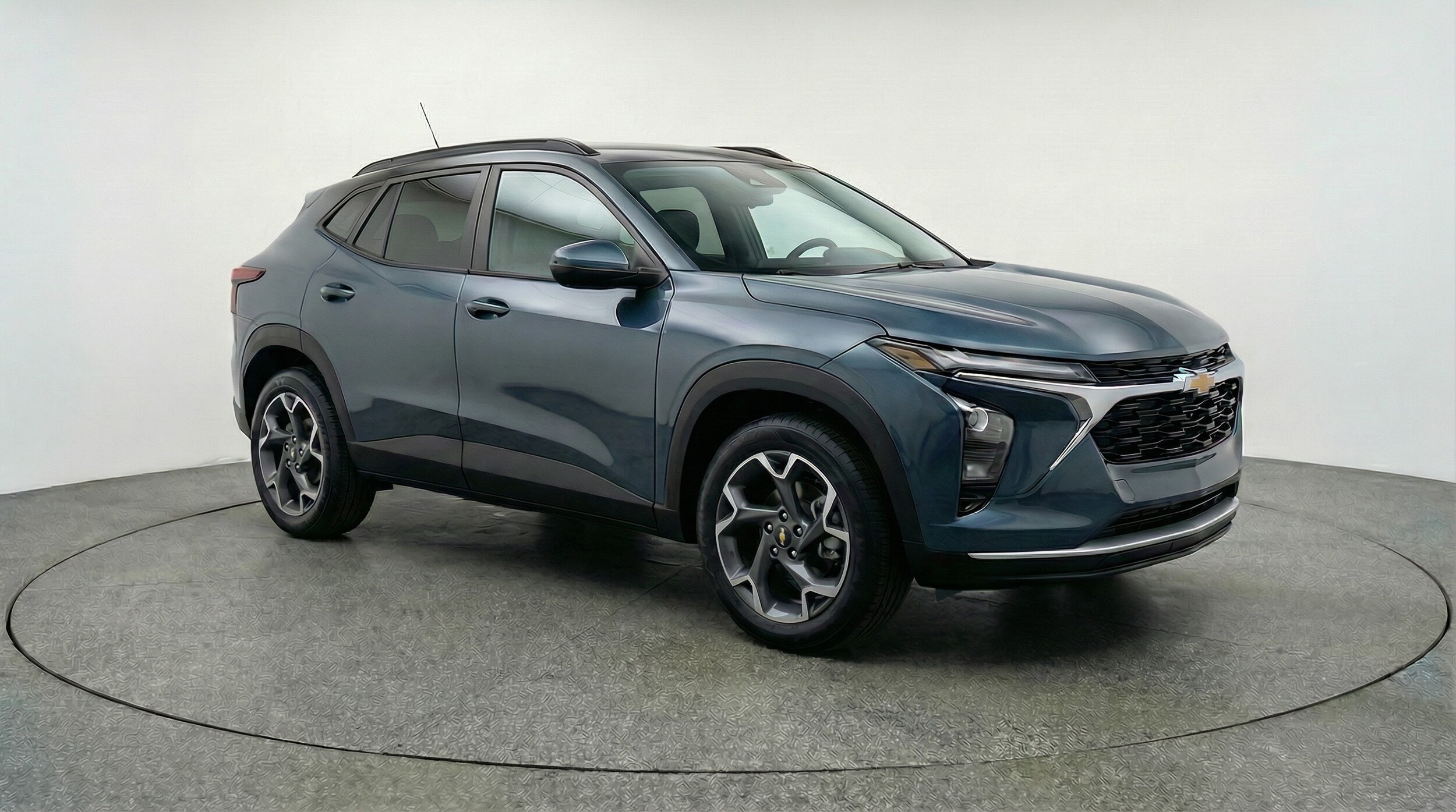 Thumbnail: 2025 Chevrolet Trax - 1