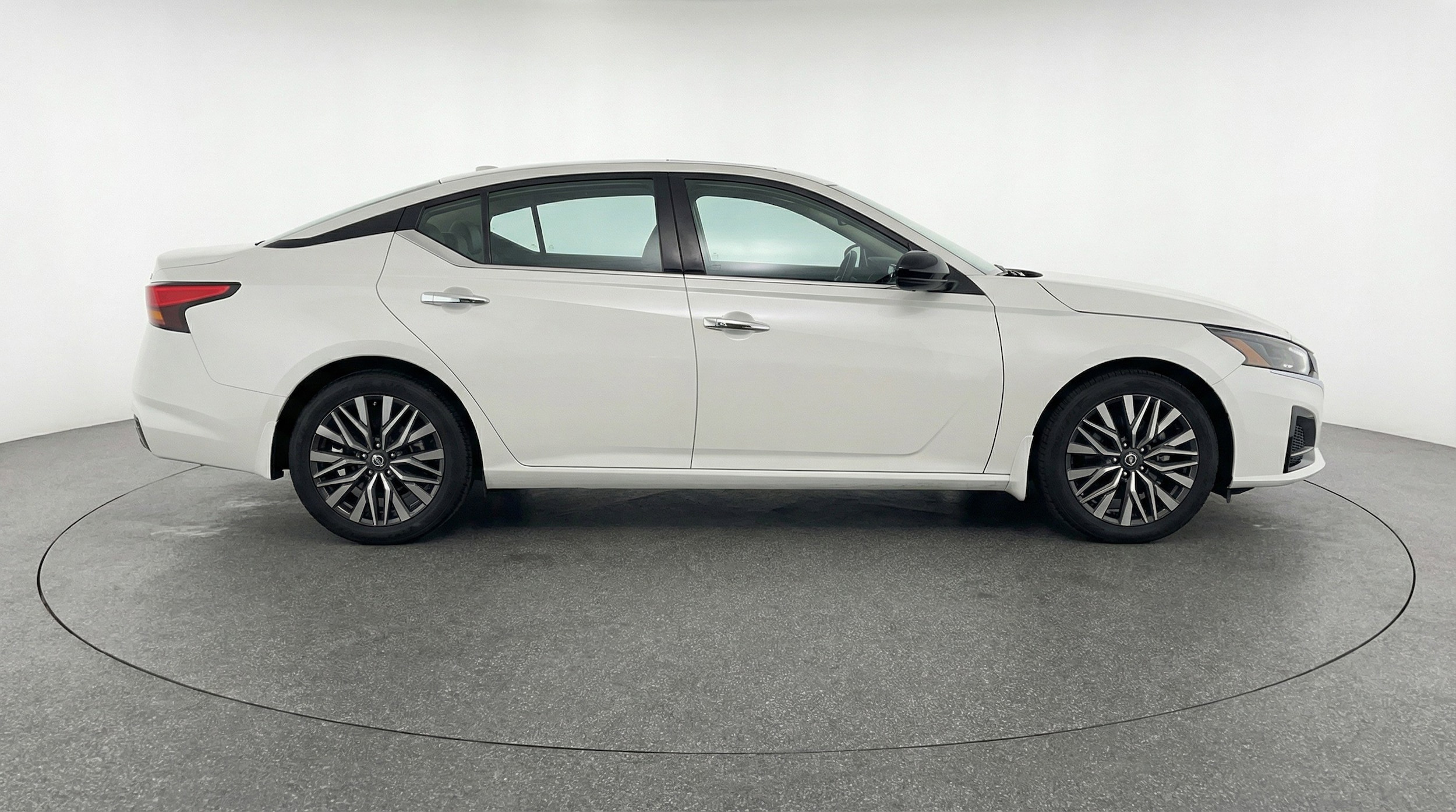 Thumbnail: 2025 Nissan Altima - 11