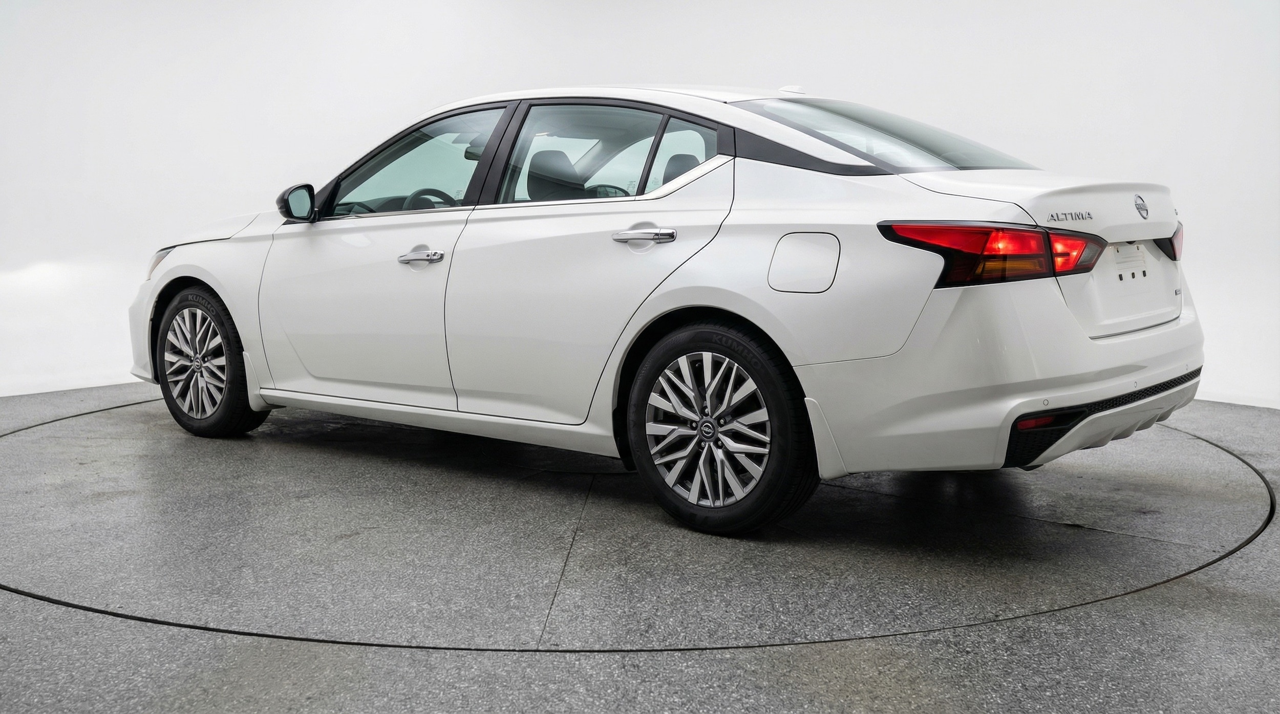 Thumbnail: 2025 Nissan Altima - 5