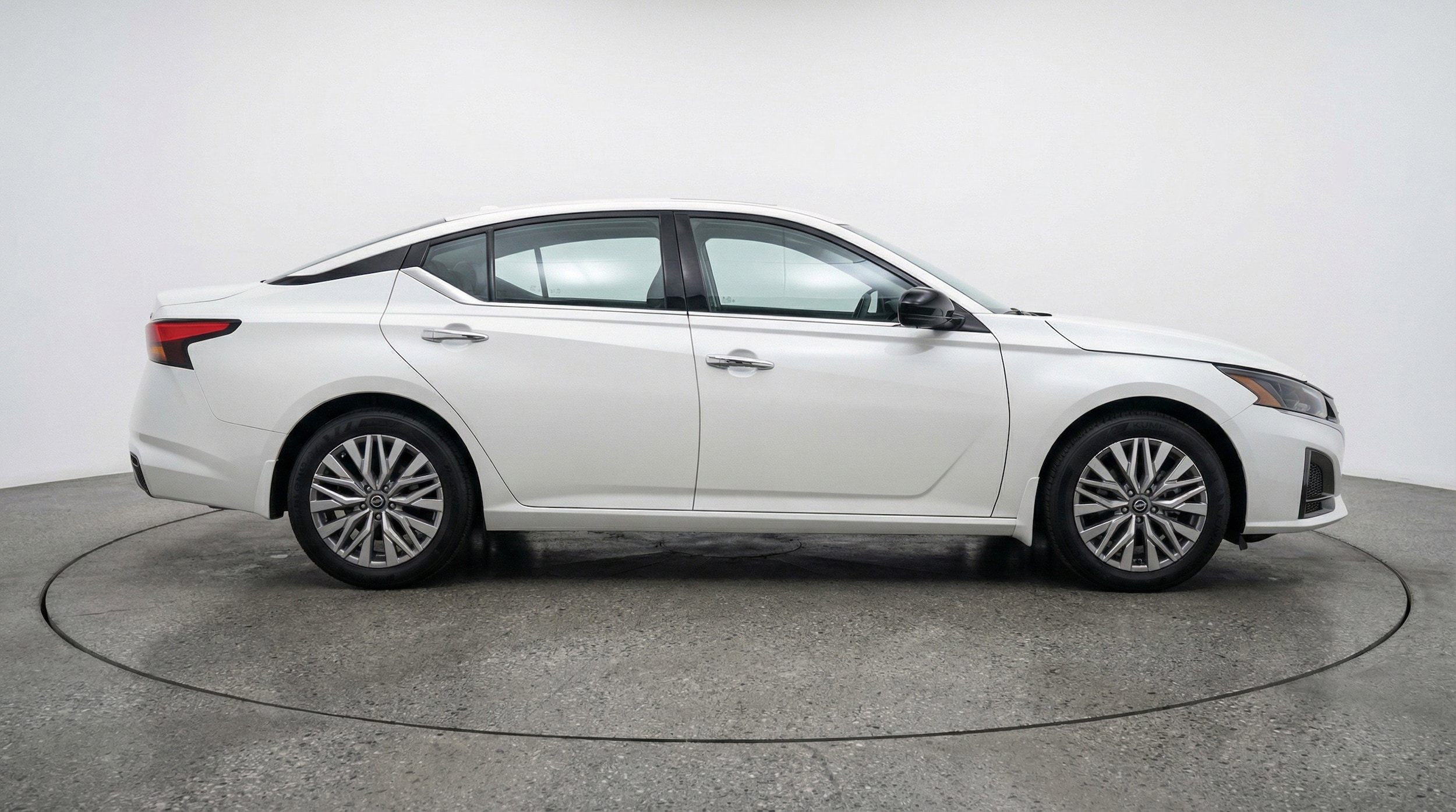 Thumbnail: 2025 Nissan Altima - 11