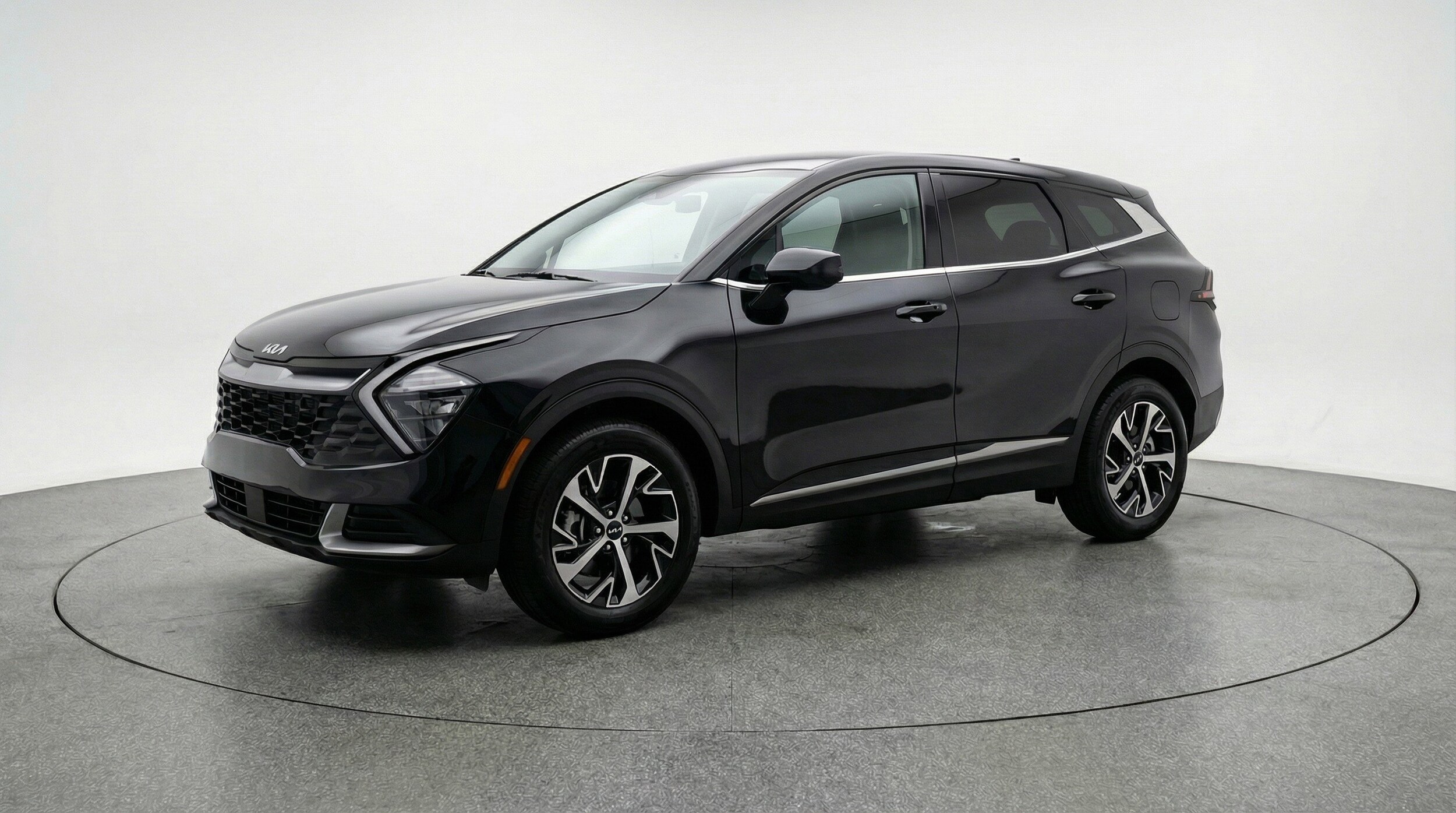 Thumbnail: 2025 Kia Sportage - 3