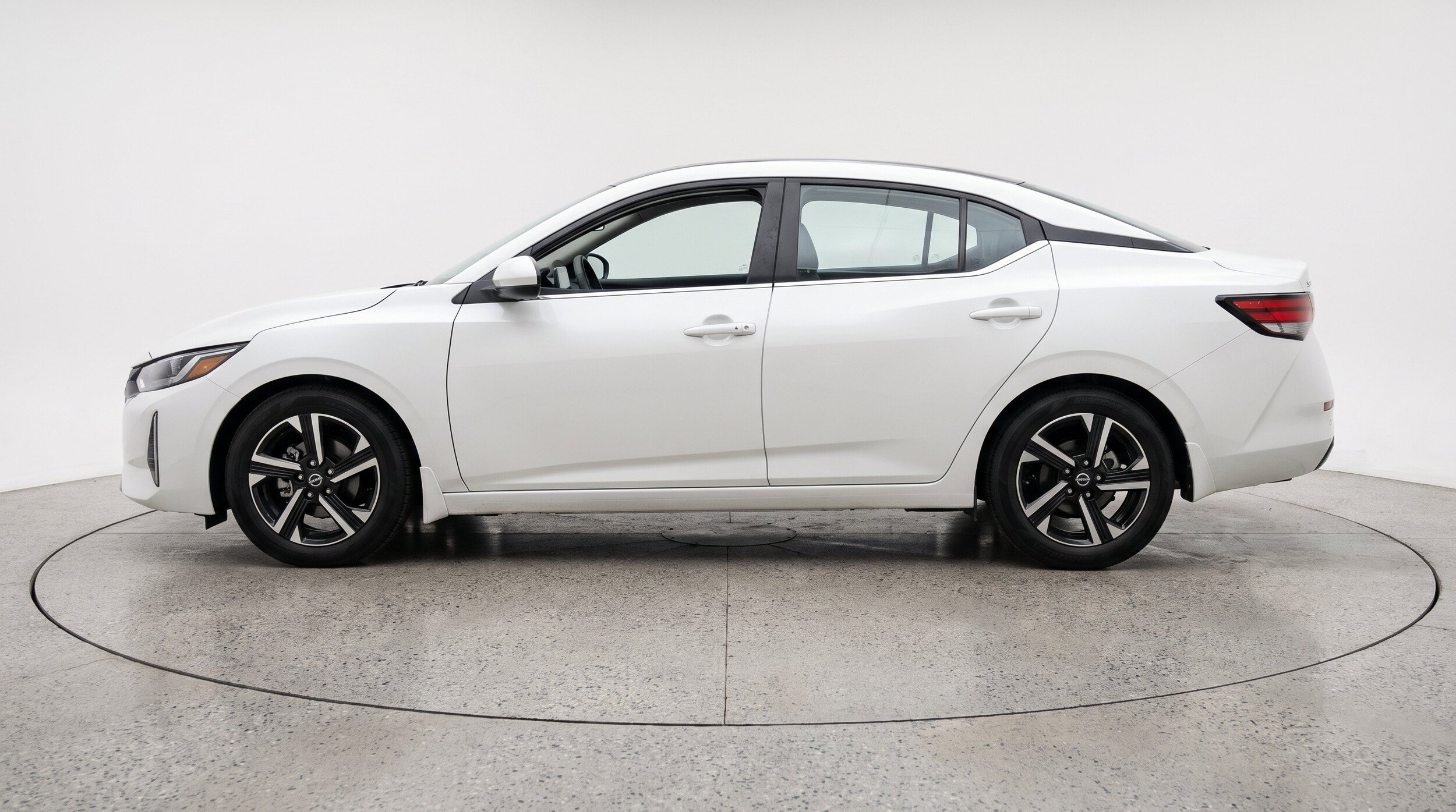 Thumbnail: 2025 Nissan Sentra - 5