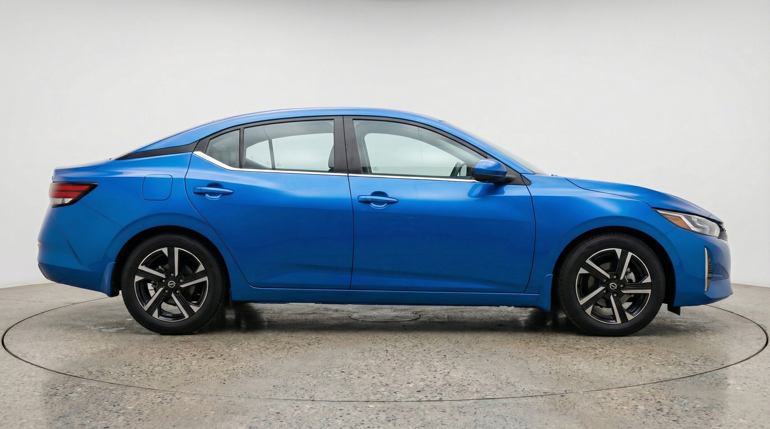 Thumbnail: 2025 Nissan Sentra - 10