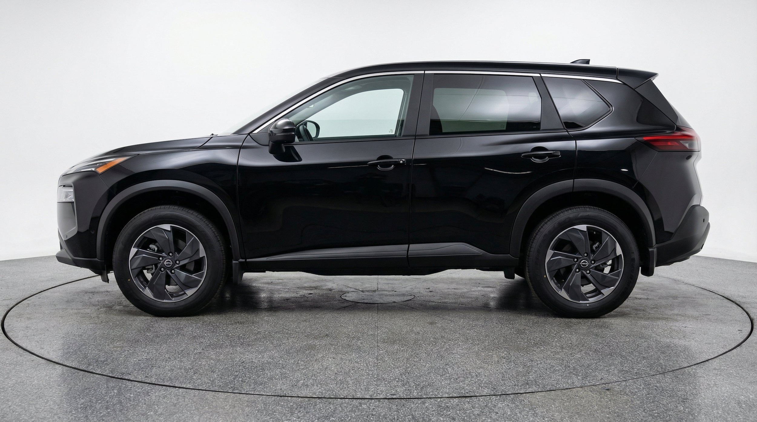 Thumbnail: 2025 Nissan Rogue - 5