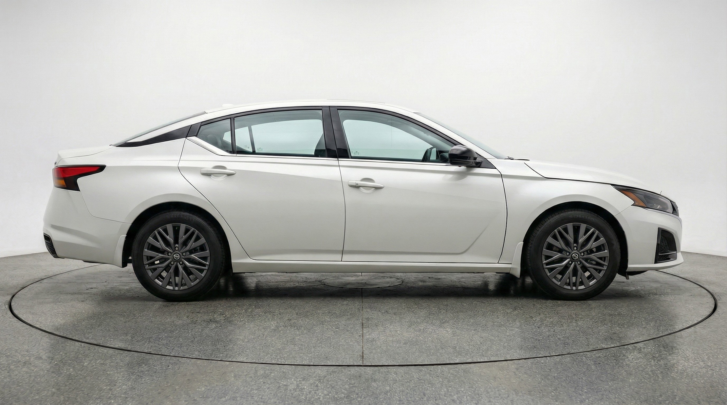 Thumbnail: 2025 Nissan Altima - 11