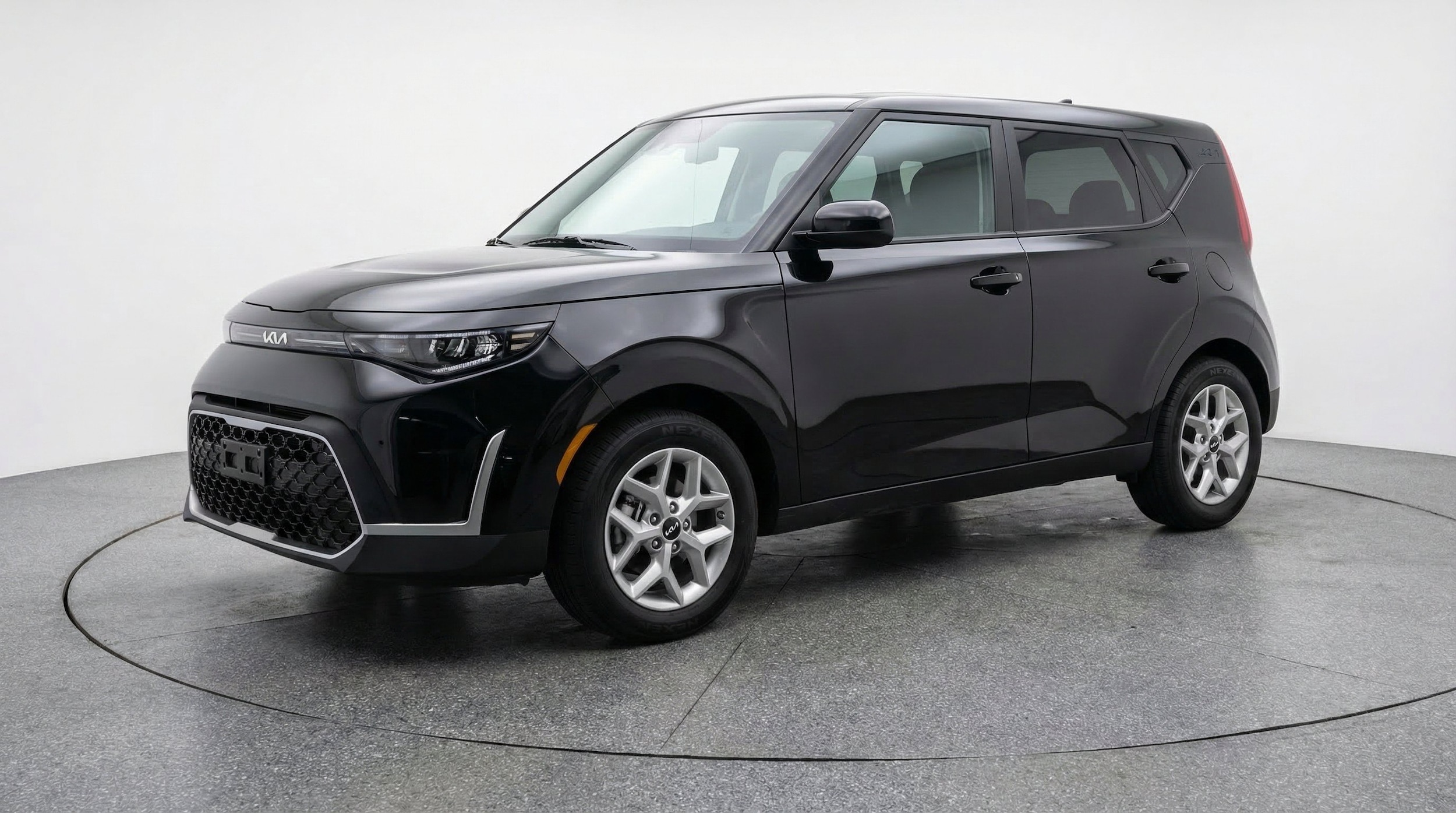 Thumbnail: 2025 Kia Soul - 3