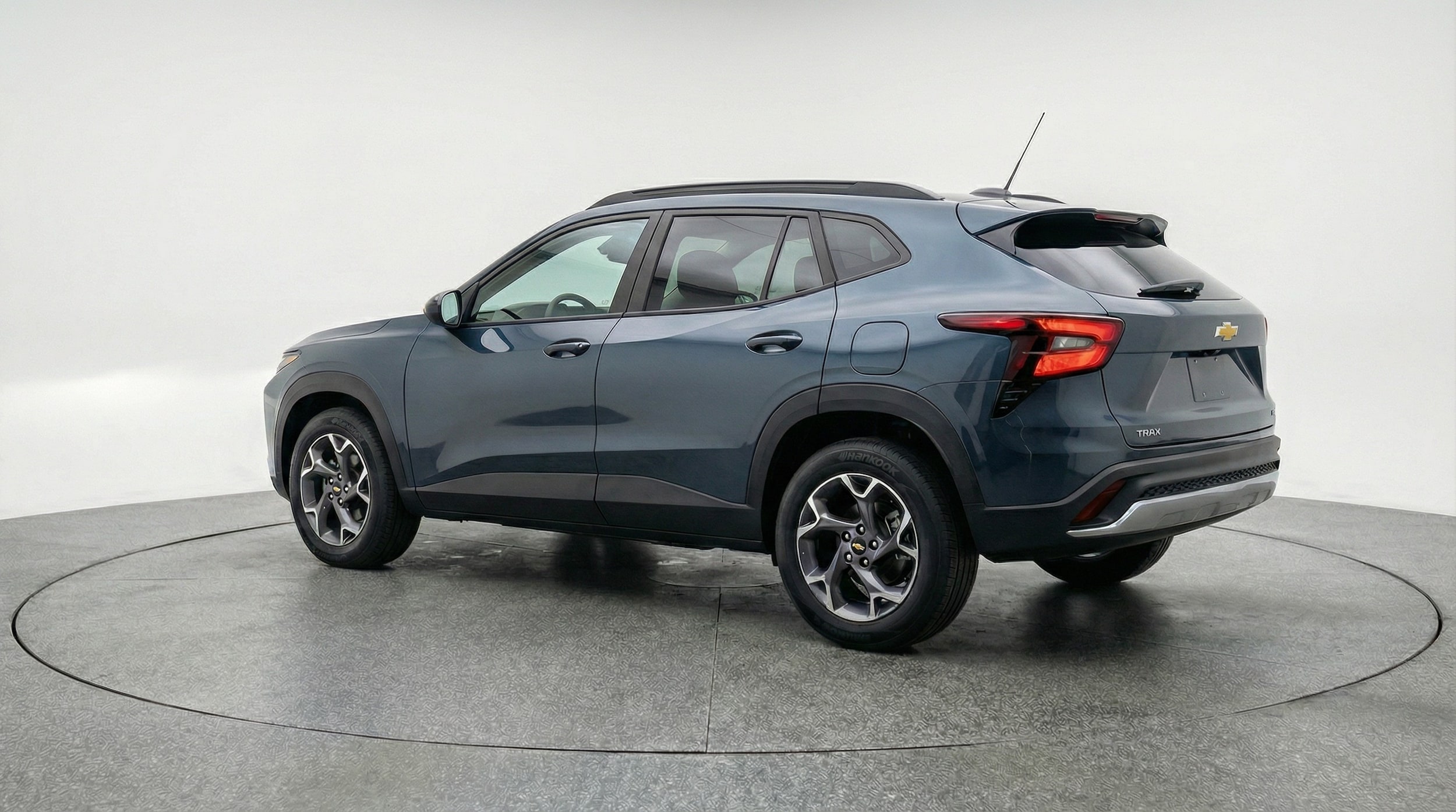 Thumbnail: 2025 Chevrolet Trax - 5