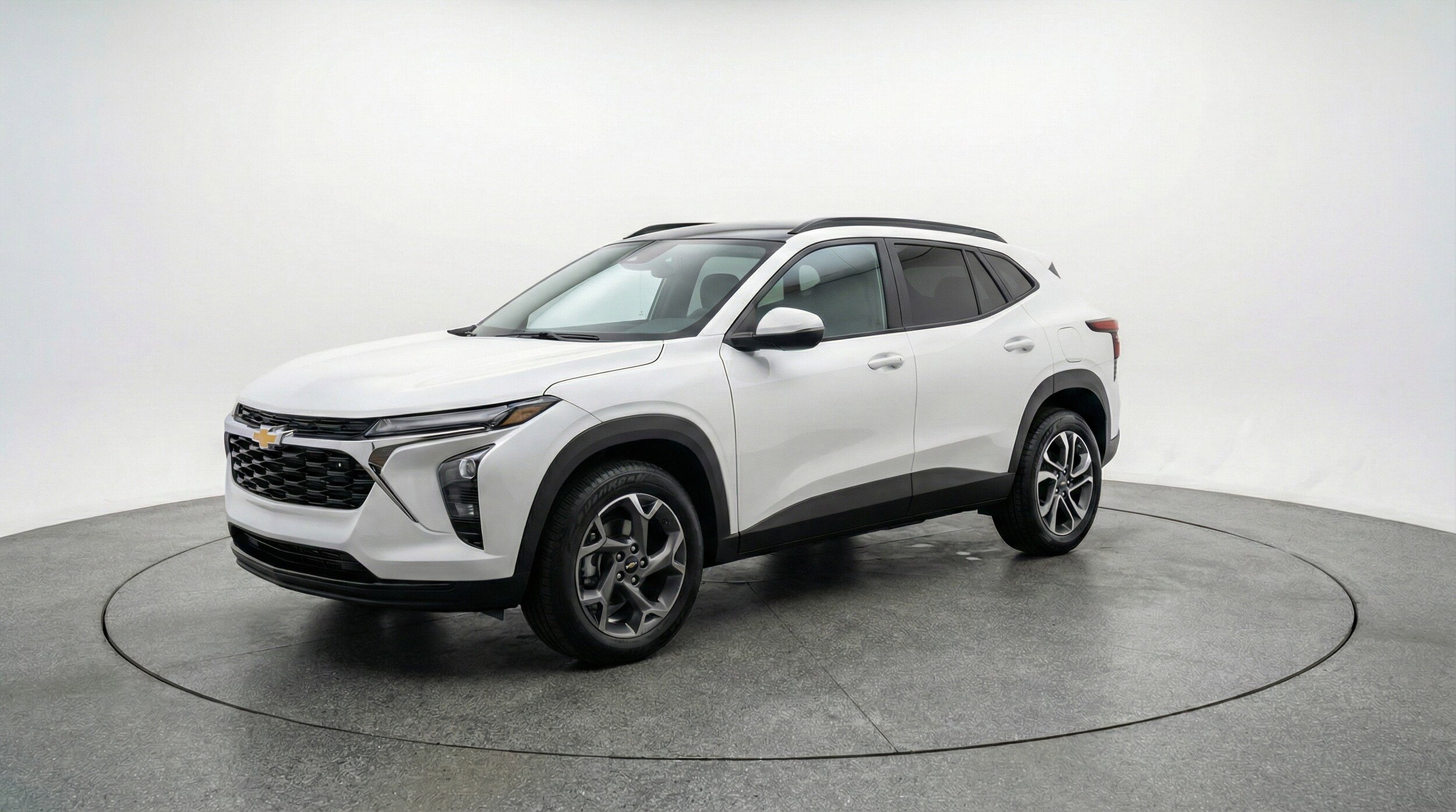 Thumbnail: 2025 Chevrolet Trax - 3