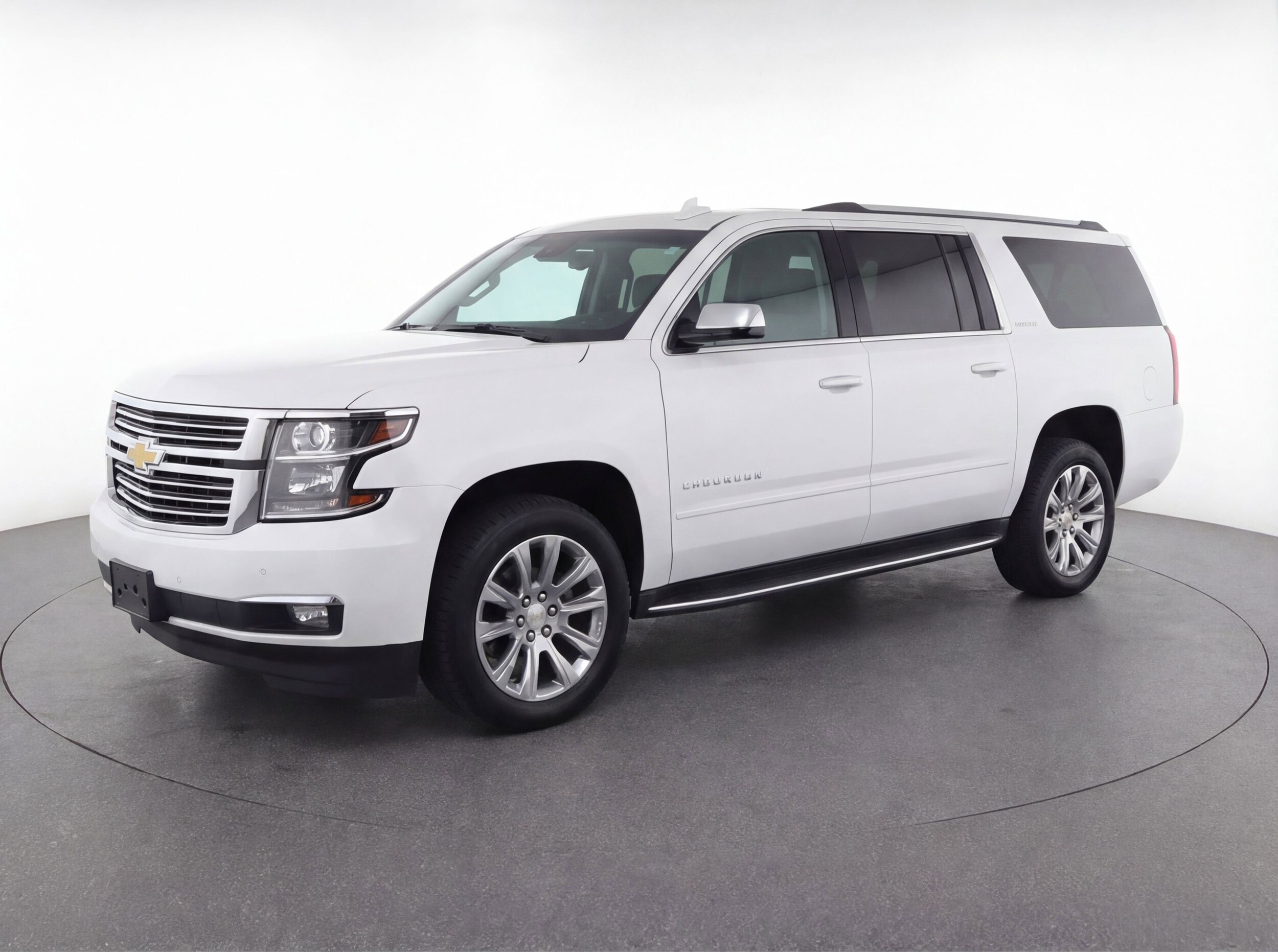 Thumbnail: 2023 Chevrolet Suburban - 3