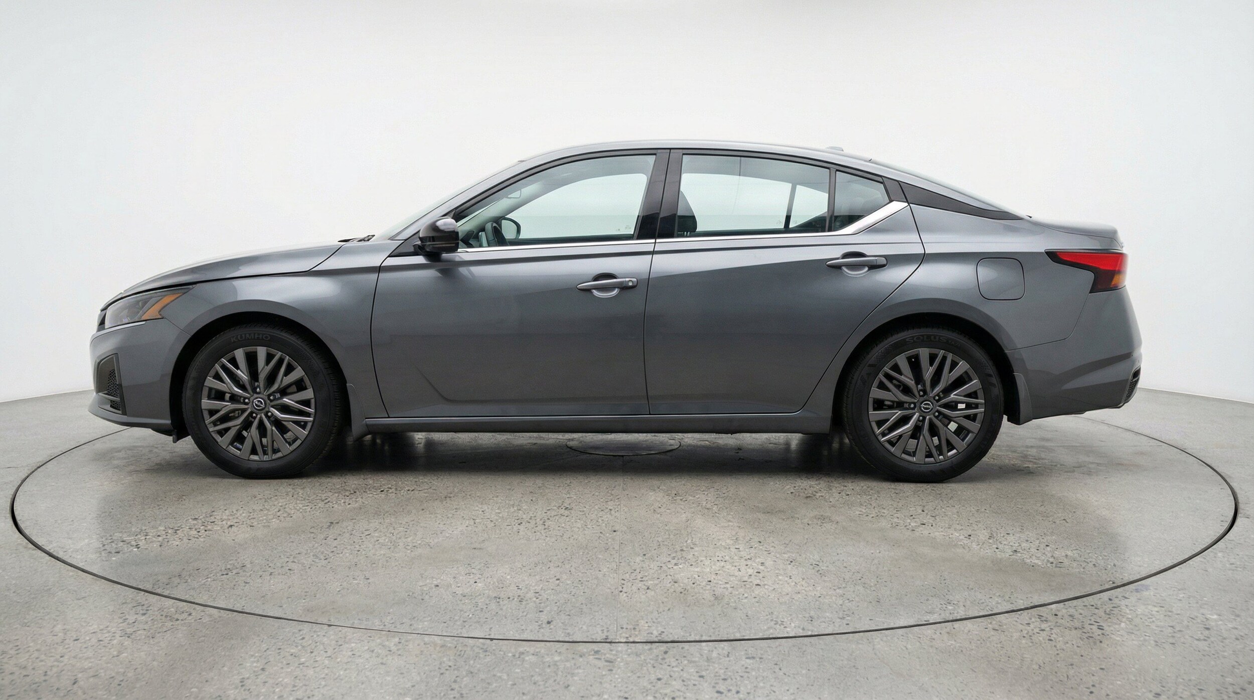 Thumbnail: 2025 Nissan Altima - 5
