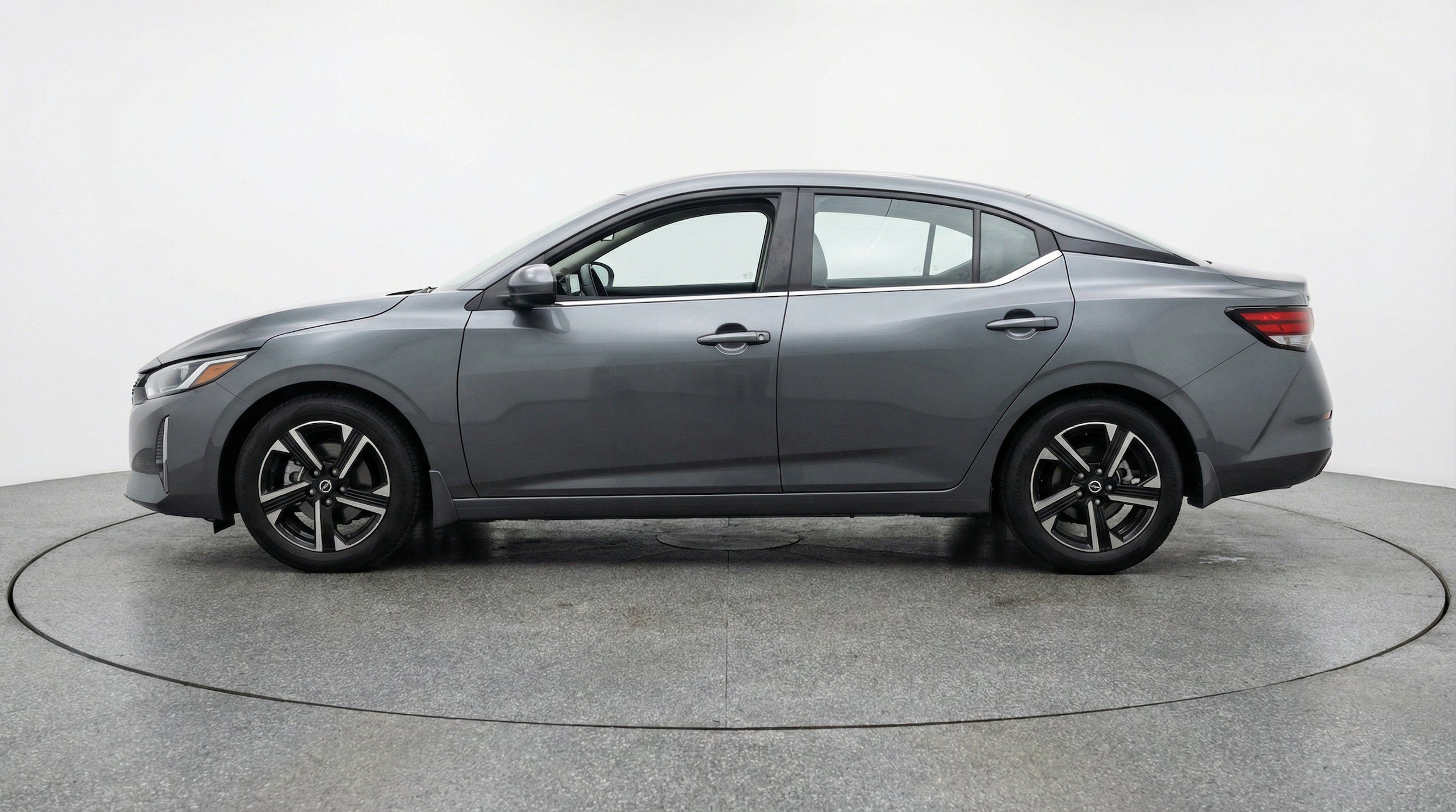 Thumbnail: 2025 Nissan Sentra - 5