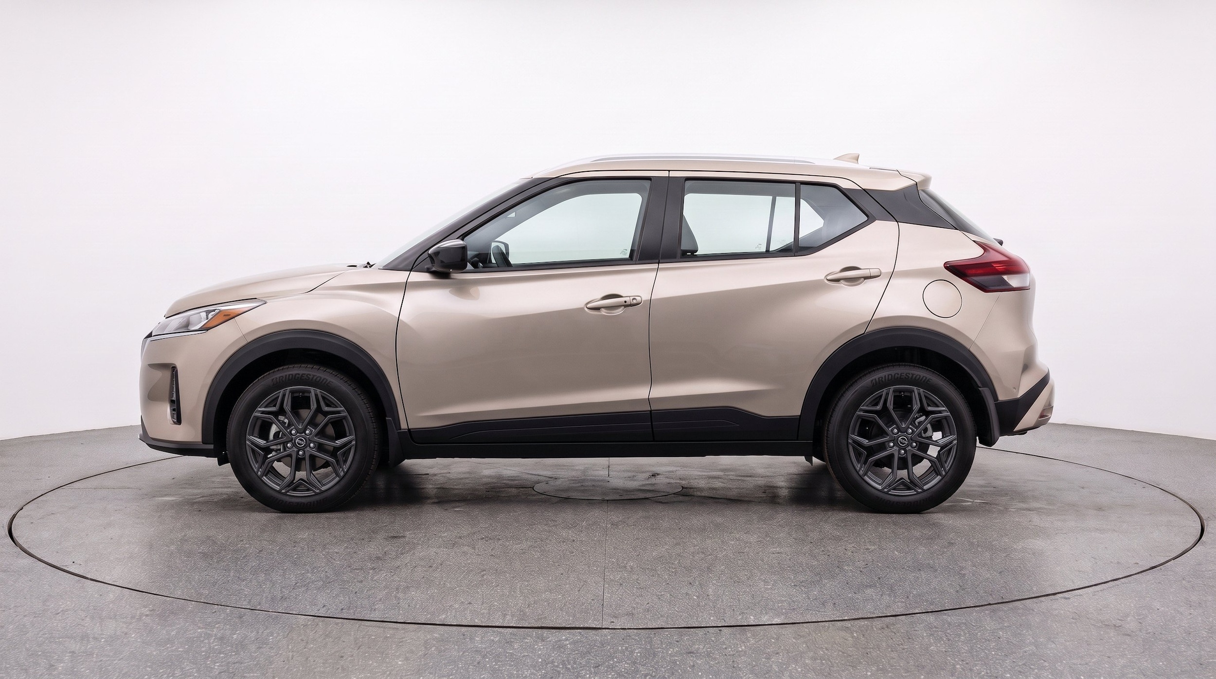 Thumbnail: 2026 Nissan Kicks - 5