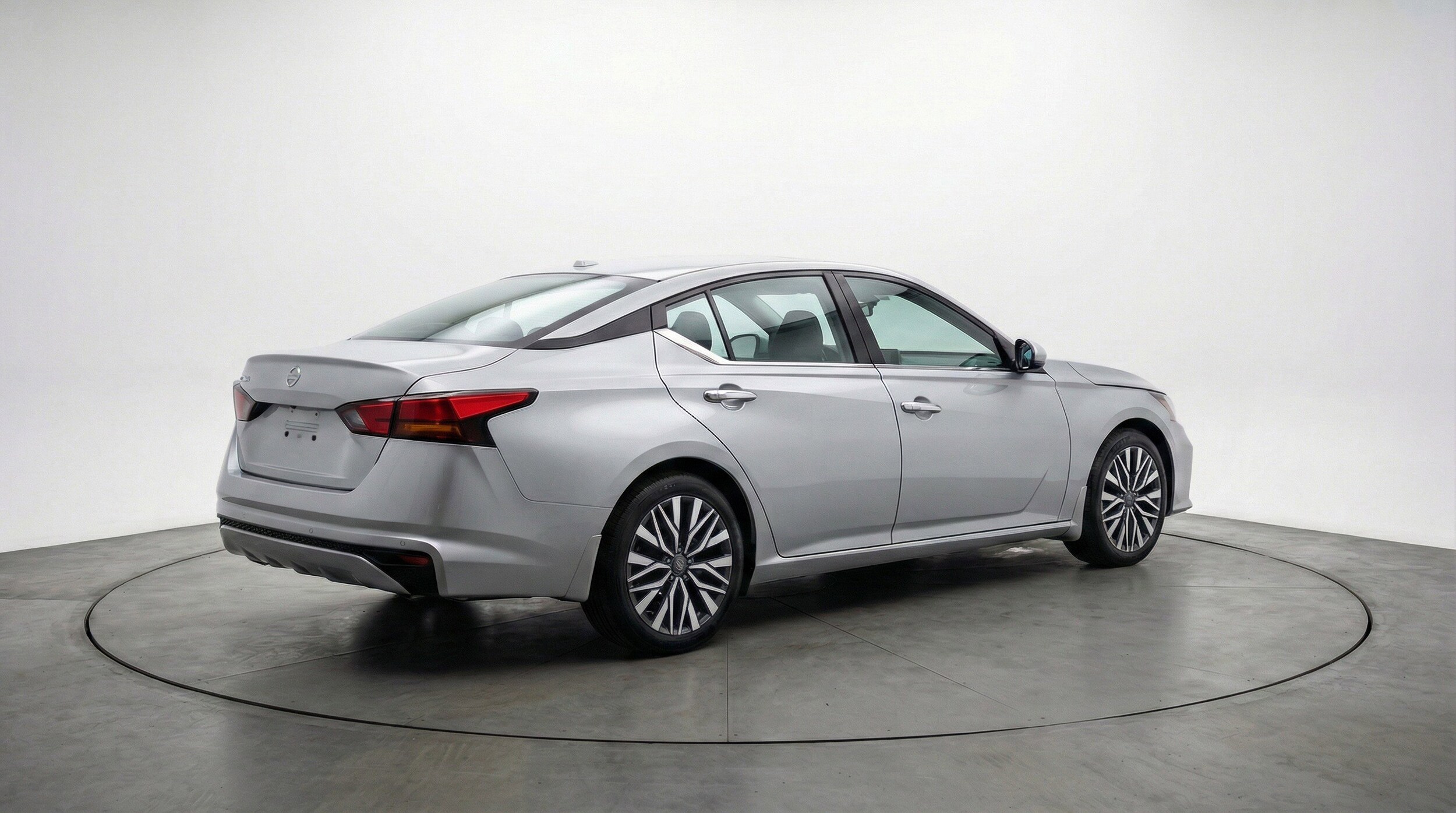 Thumbnail: 2025 Nissan Altima - 9