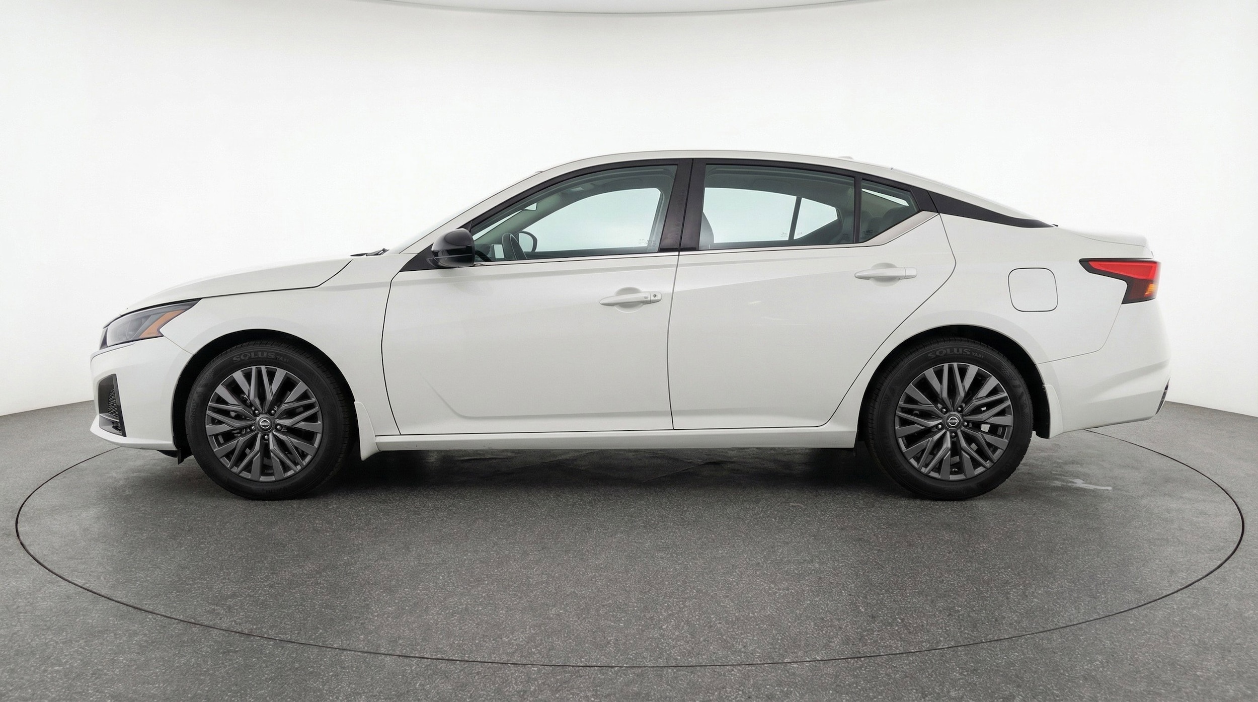 Thumbnail: 2025 Nissan Altima - 5