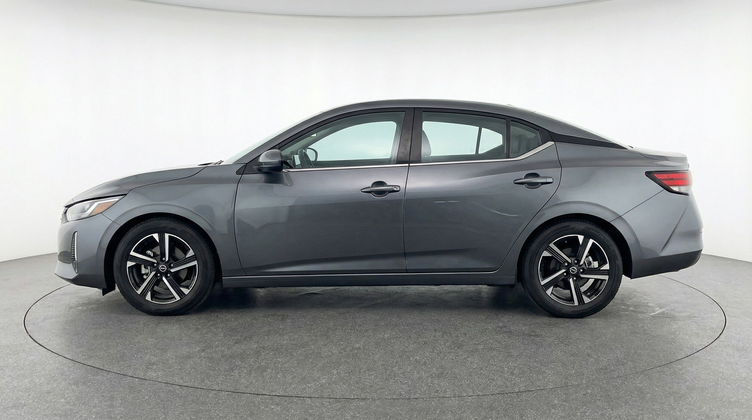 Thumbnail: 2025 Nissan Sentra - 5
