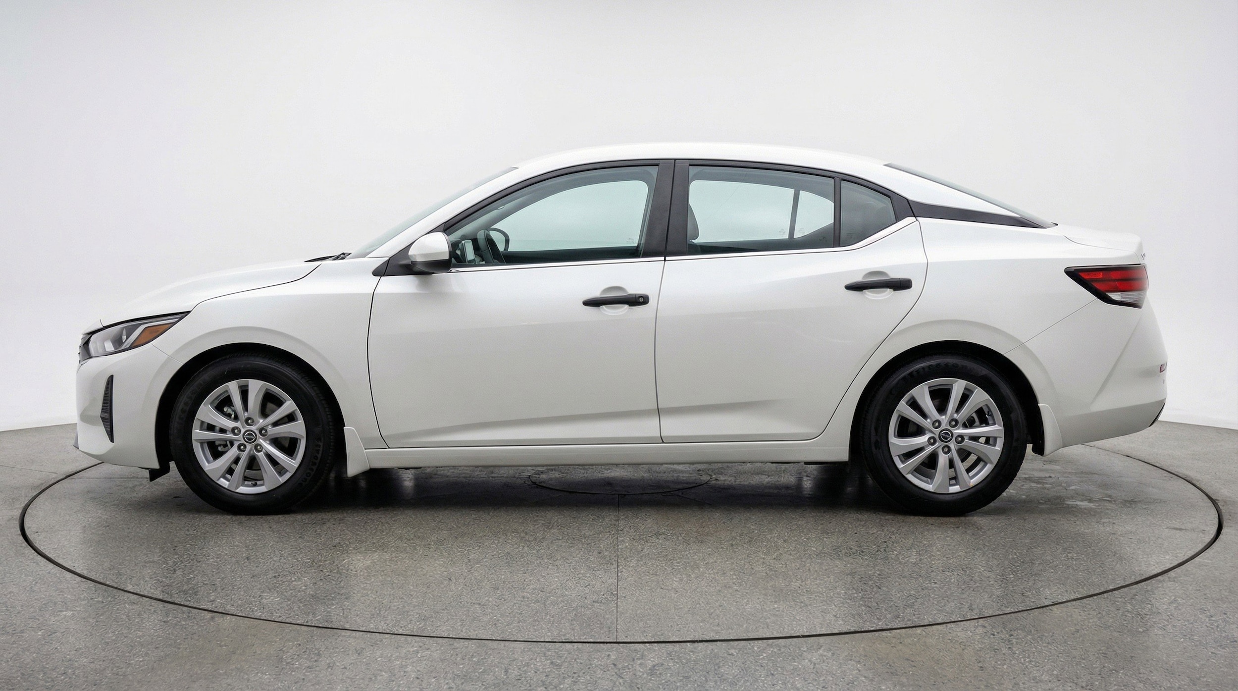 Thumbnail: 2025 Nissan Sentra - 5