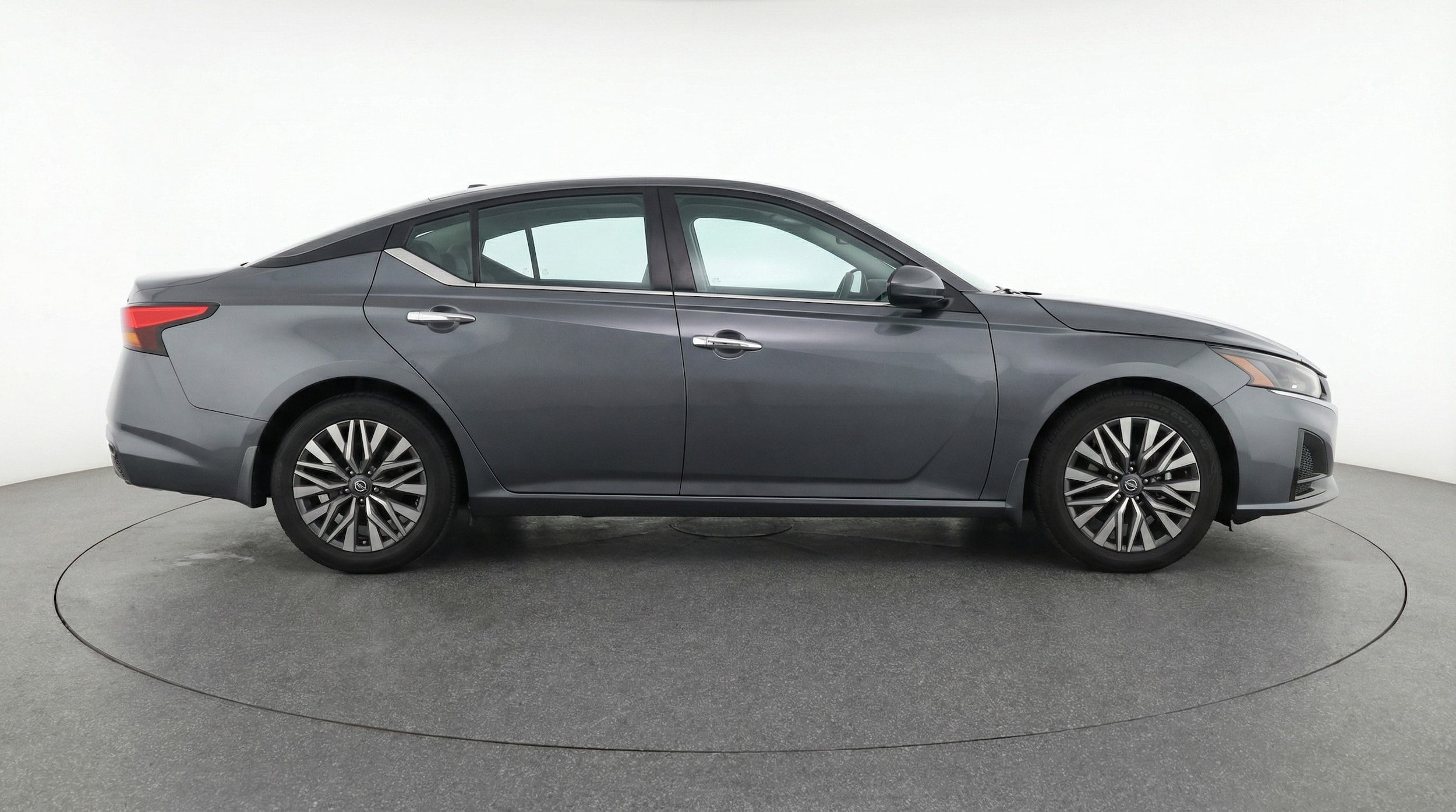 Thumbnail: 2025 Nissan Altima - 8