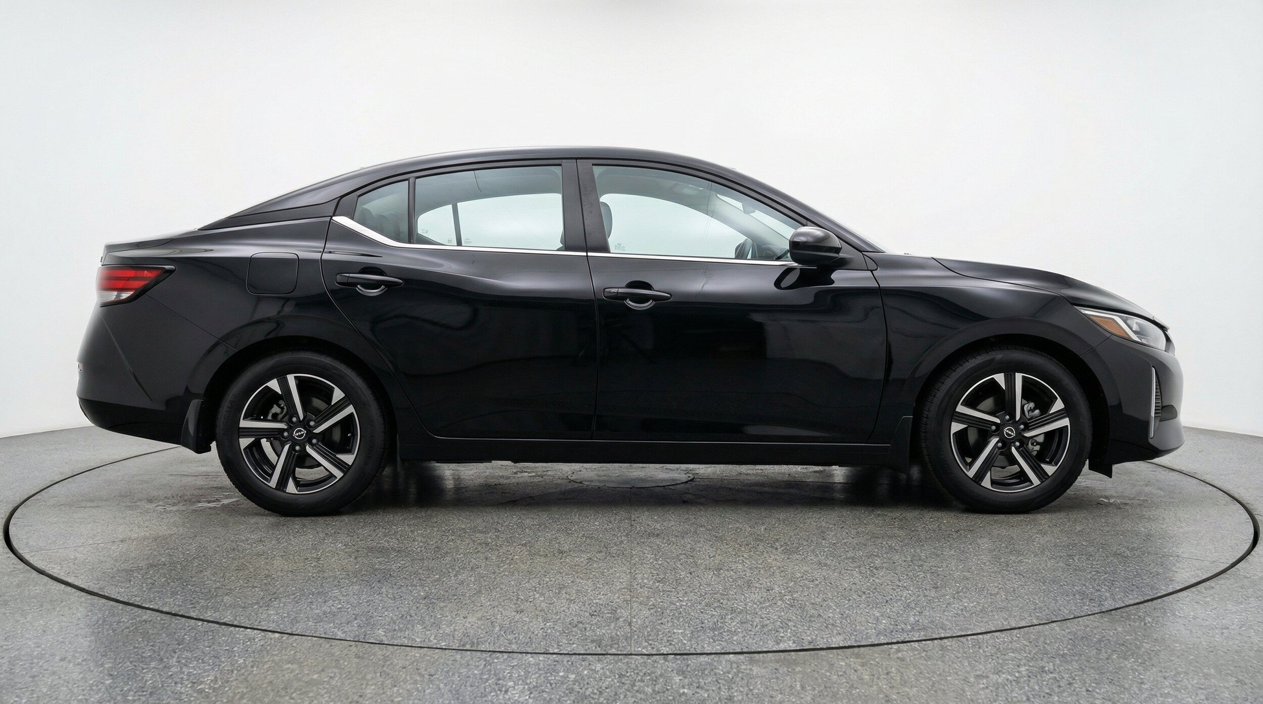 Thumbnail: 2025 Nissan Sentra - 11