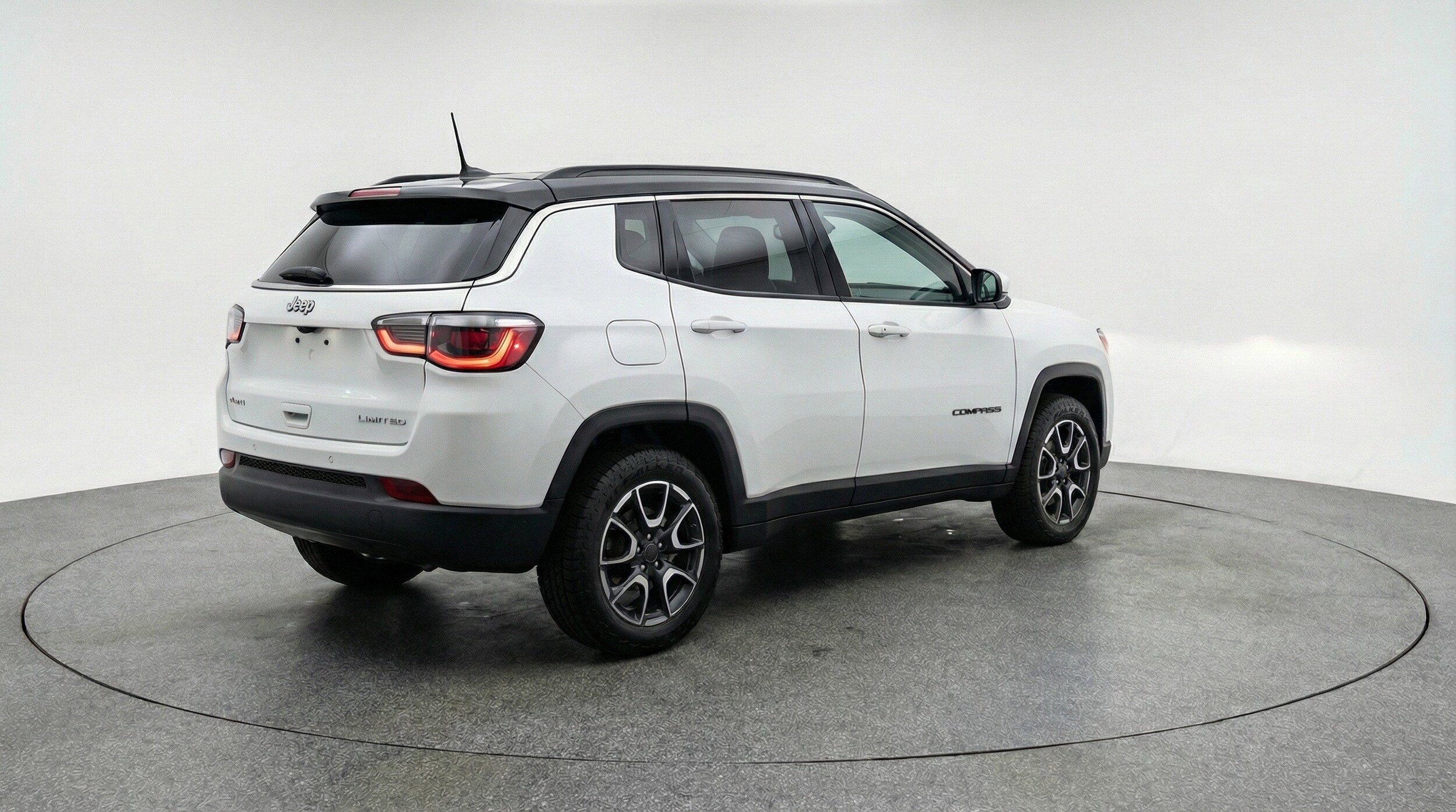 Thumbnail: 2025 Jeep Compass - 9