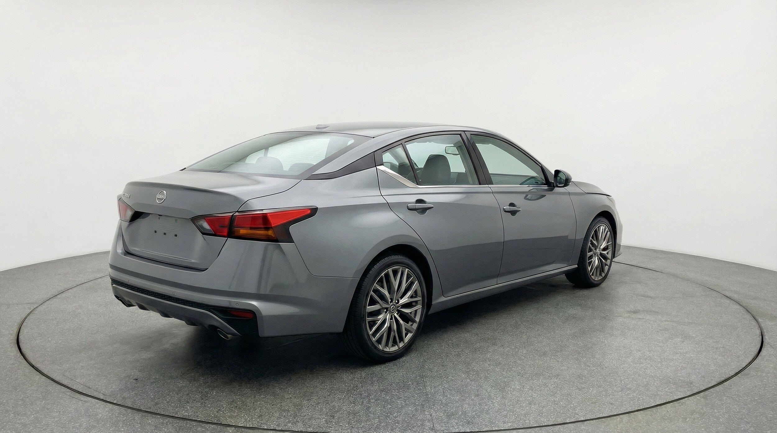 Thumbnail: 2025 Nissan Altima - 9