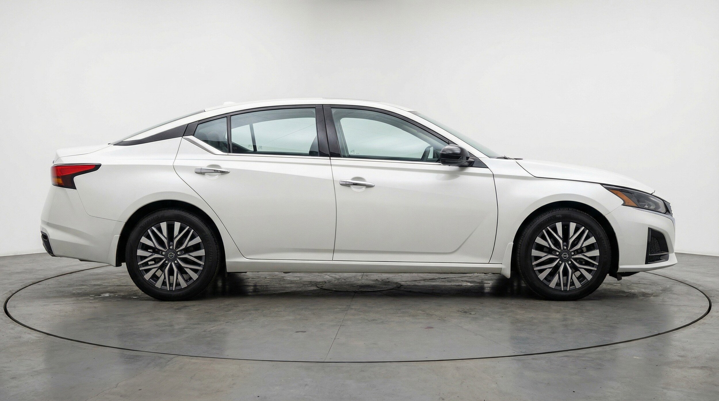 Thumbnail: 2025 Nissan Altima - 11