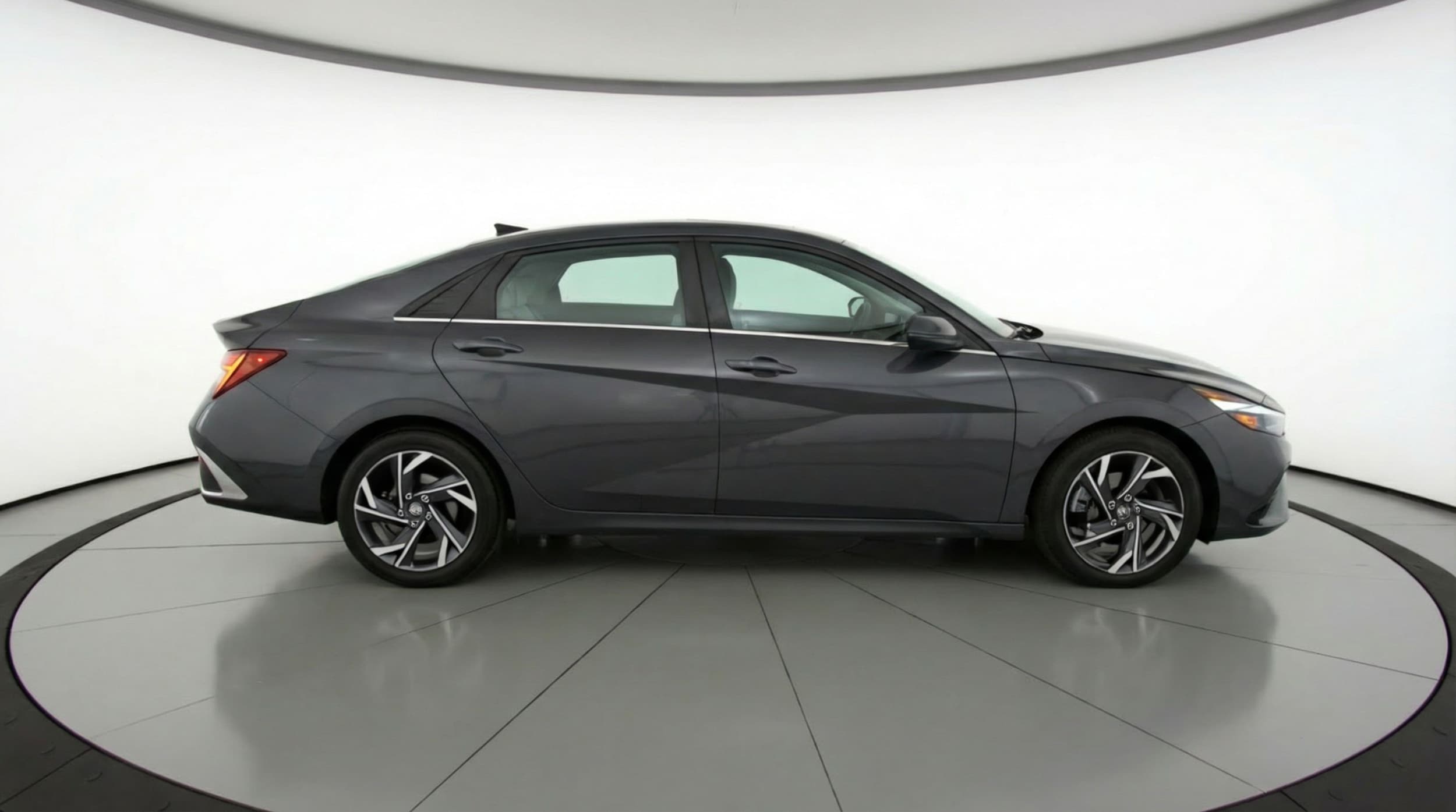 Thumbnail: 2025 Hyundai Elantra - 8