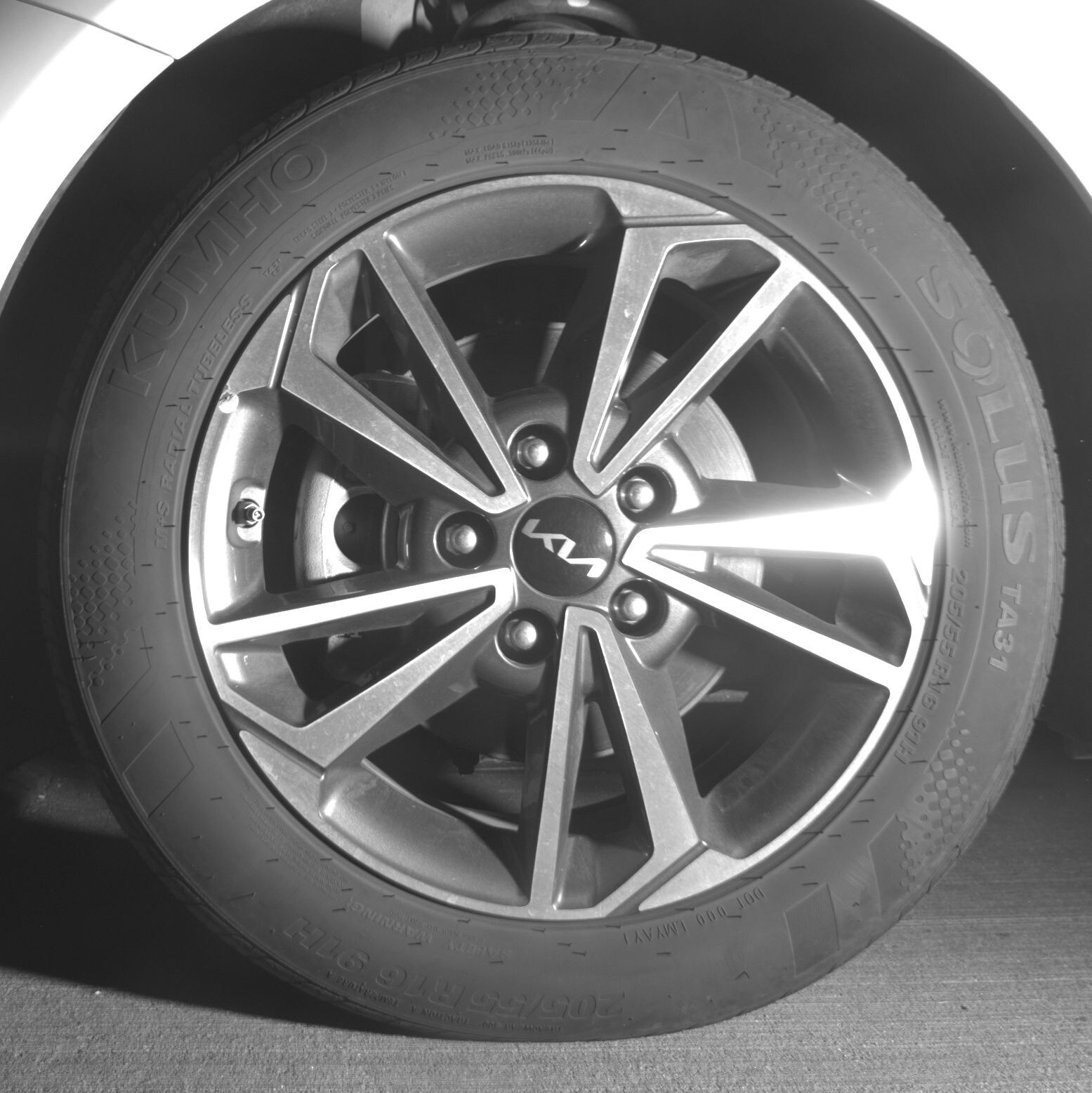 Thumbnail: 2024 Kia Forte - 9