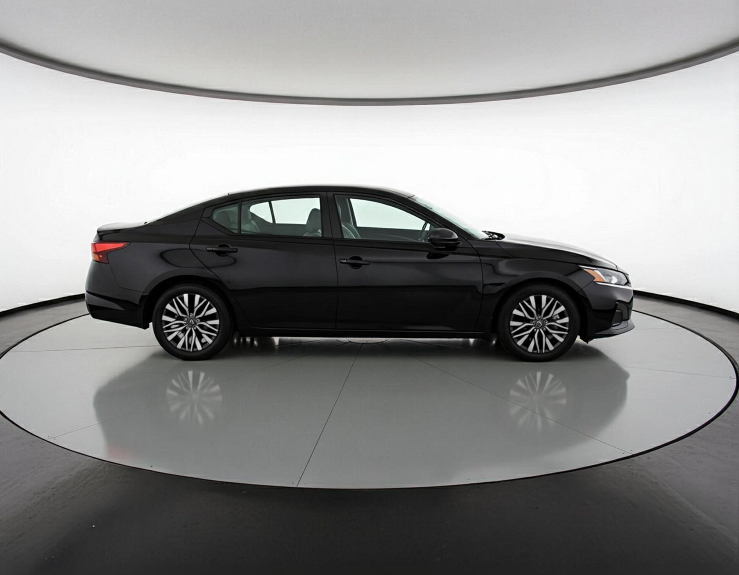 Thumbnail: 2025 Nissan Altima - 8