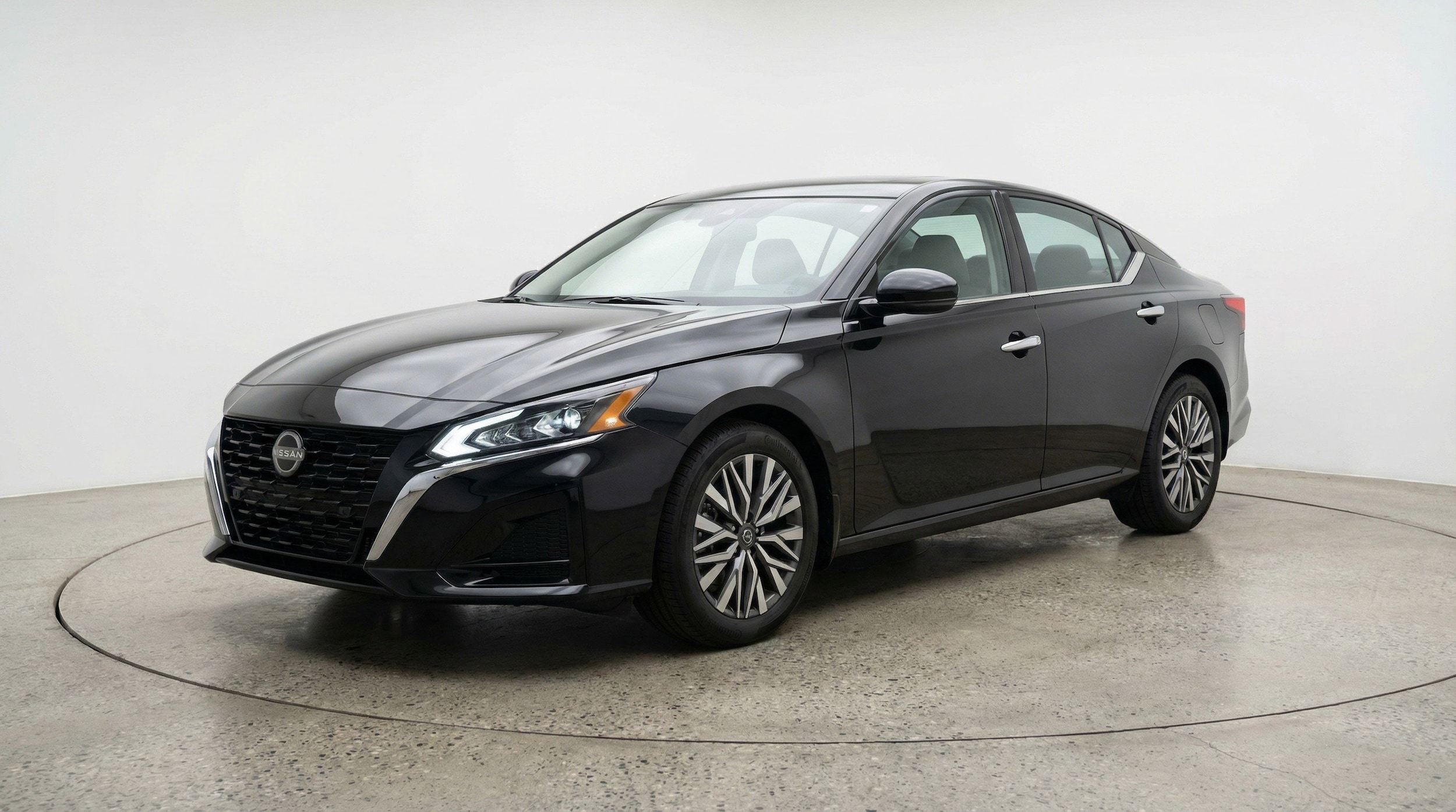 Thumbnail: 2025 Nissan Altima - 3