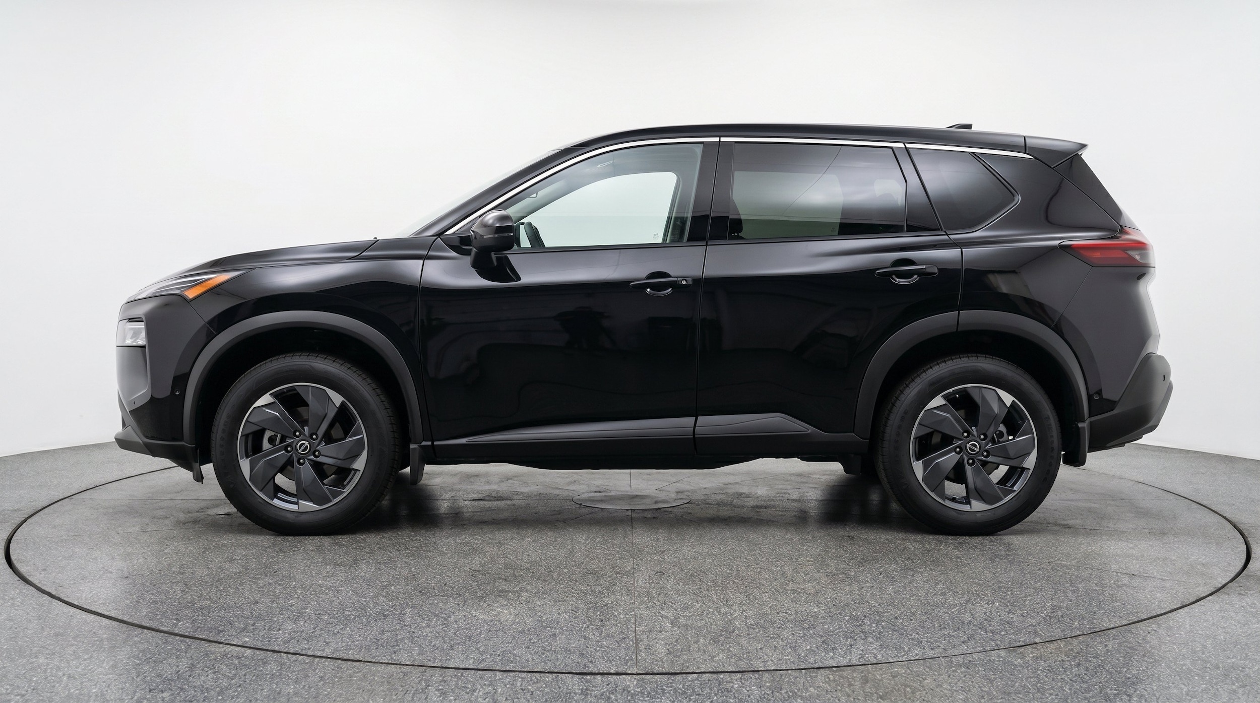 Thumbnail: 2025 Nissan Rogue - 5