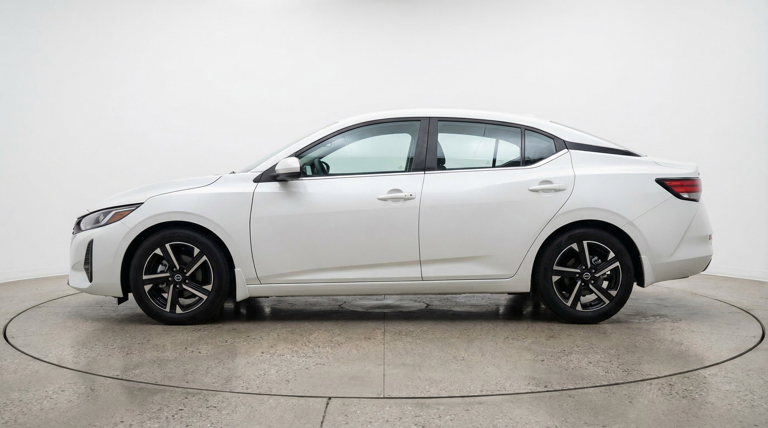 Thumbnail: 2025 Nissan Sentra - 5