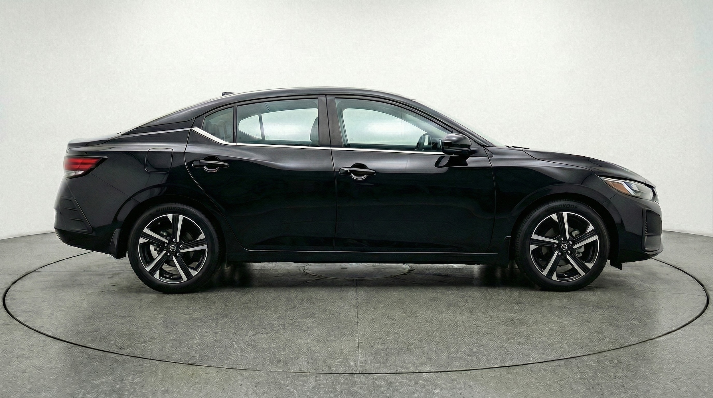 Thumbnail: 2025 Nissan Sentra - 8