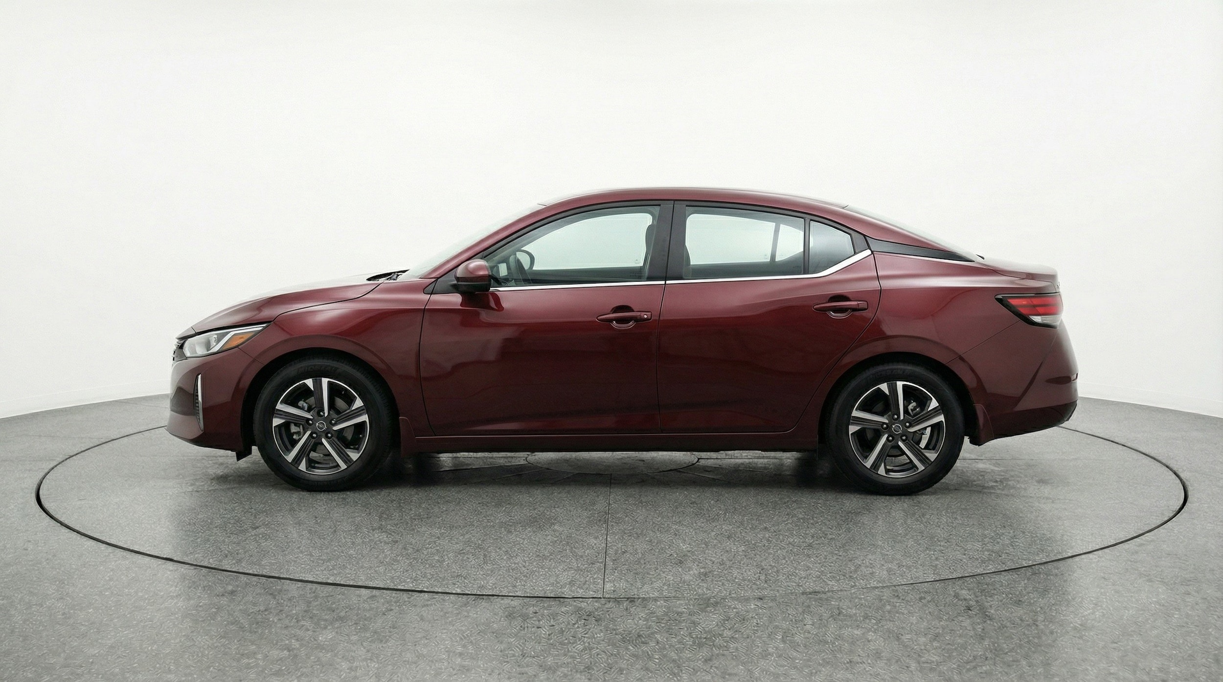 Thumbnail: 2025 Nissan Sentra - 5